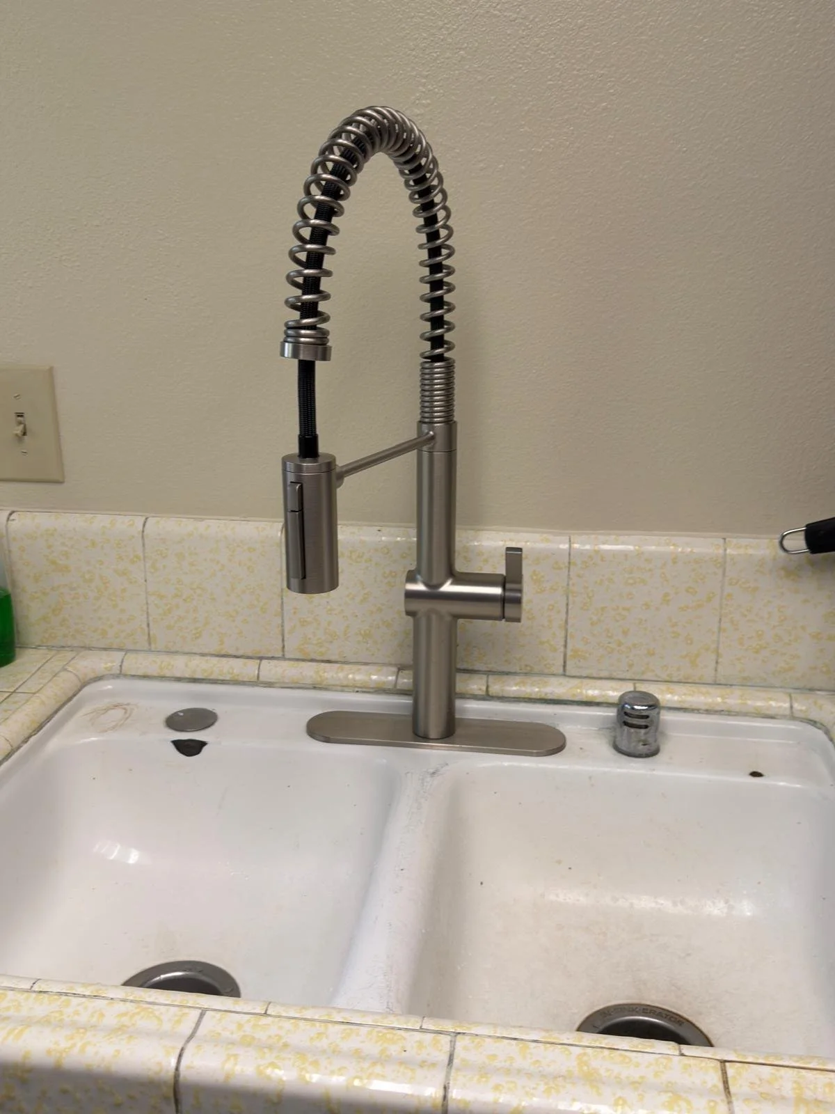 Kitchen Faucet Installation-Labor starting at 150$. Materials not included.