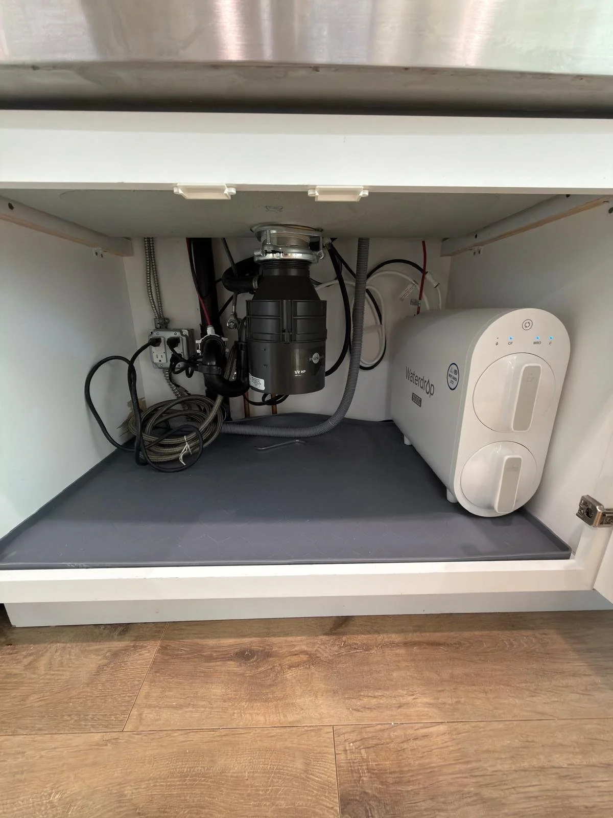 Under sink water filtration system installation-Labor starting at 200$. Materials not included.