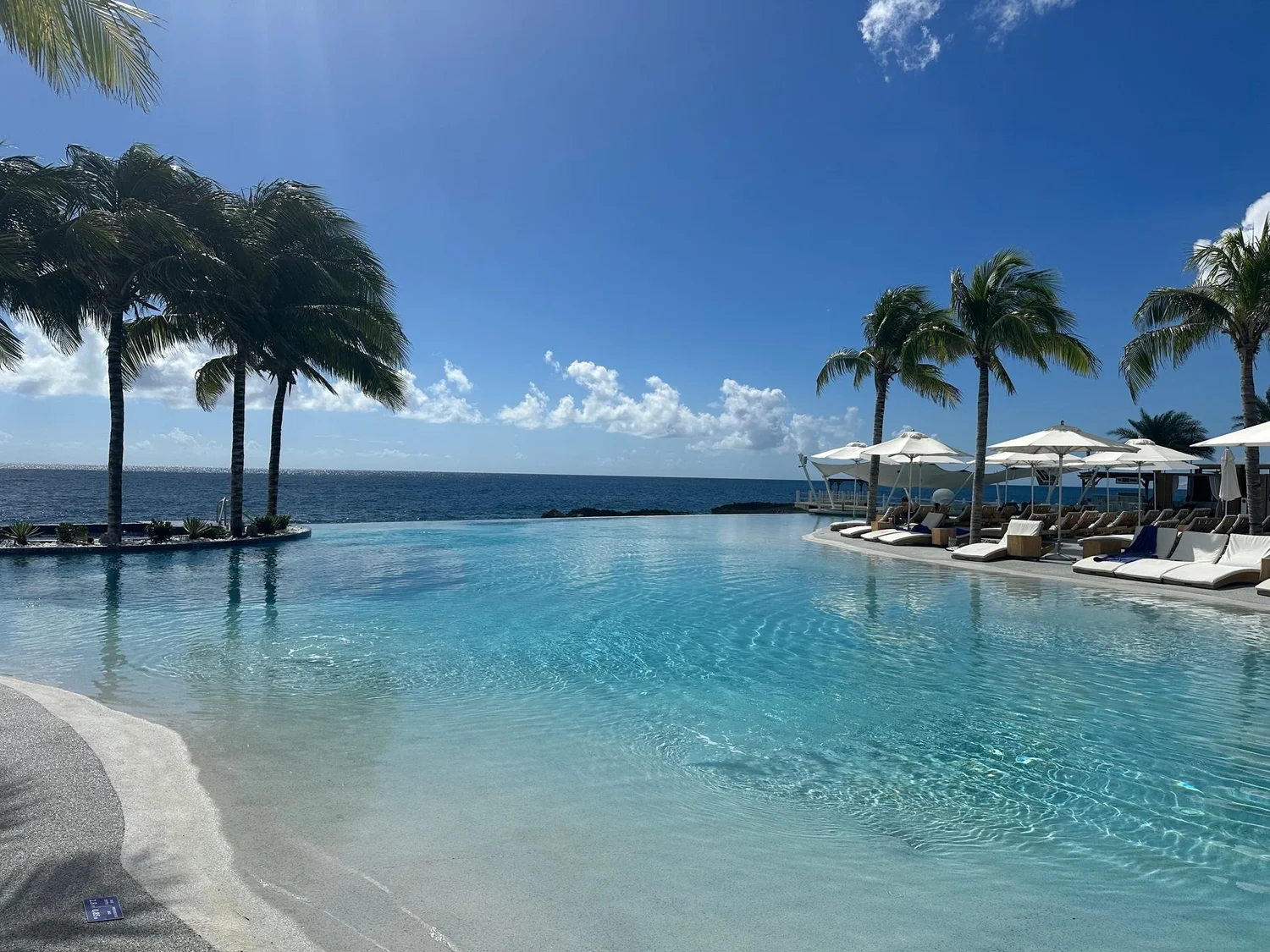Friends trip to St. Martin & St. Maarten photo 3