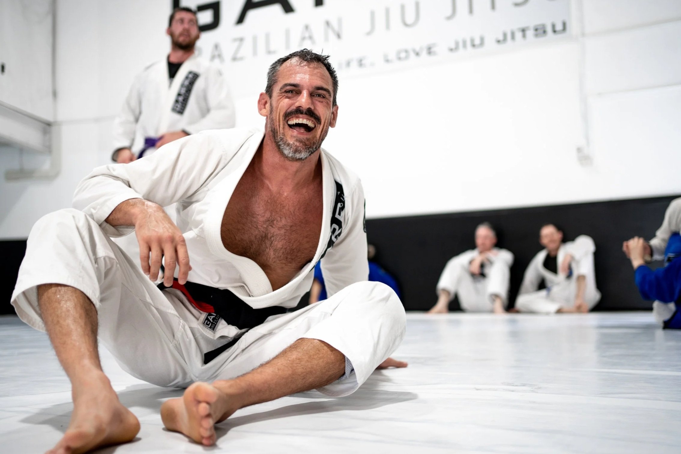 A second-degree black belt with over 20 years in Brazilian Jiu-Jitsu, he's also a Master's-qualified Clinical Exercise Physiologist