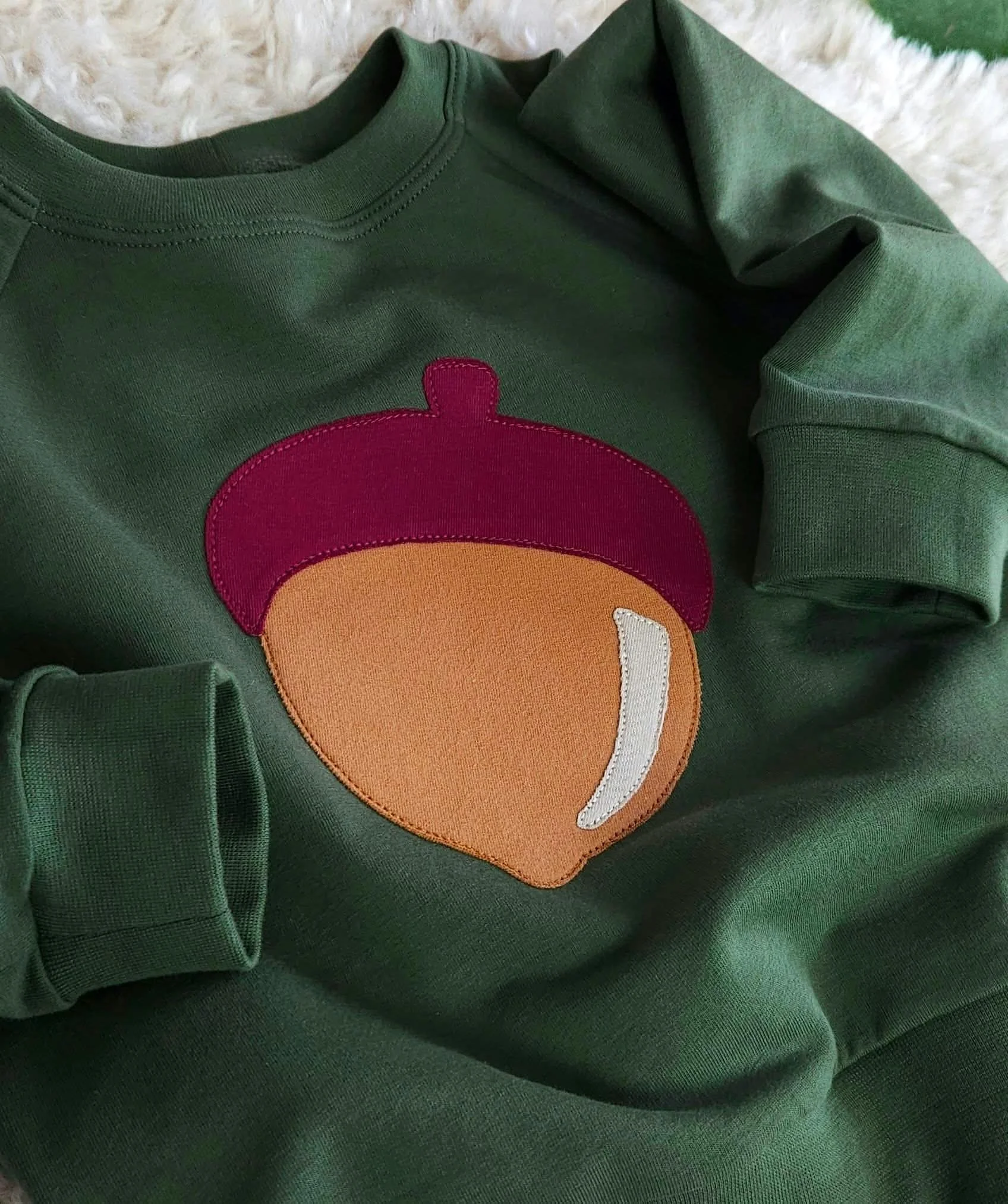 storeacorn1.jpeg