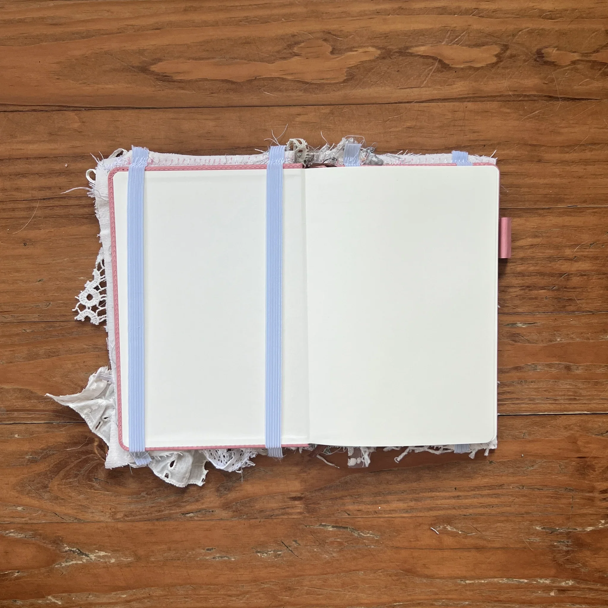 5C229C79-AC6B-42A2-B738-B75C5017F6D0_1024x1024@2x.jpg.webp