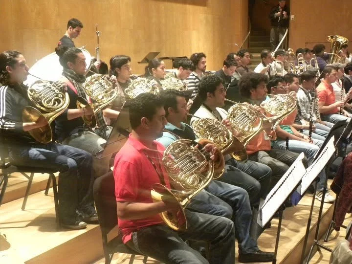 Luis Castro, Director, Conductor, Casa de la Música, Venezuela, Ecuador, Cornista, Horn Player, Simon Bolivar Symphony Orchestra, Orquesta Simón Bolivar