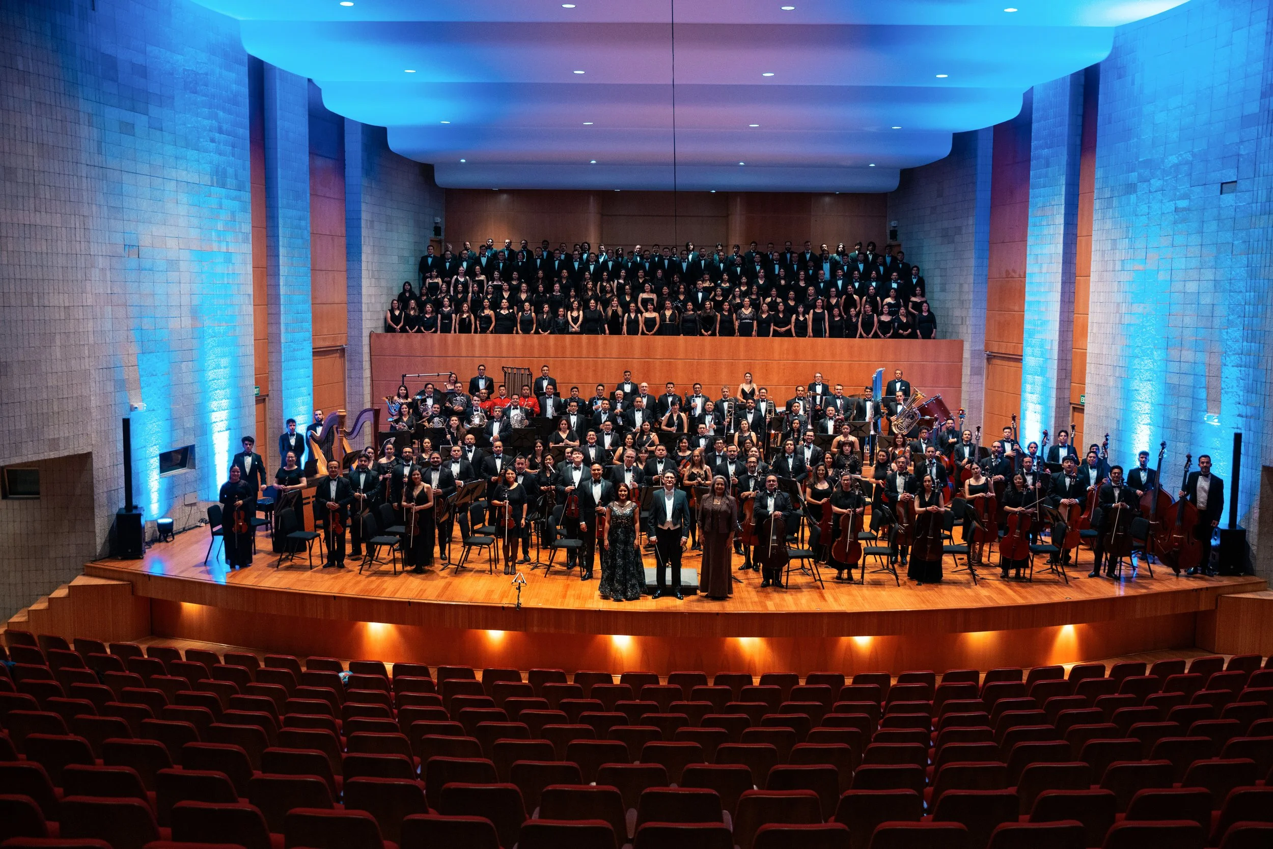 Luis Castro - Sinfonia 2 Gustav Mahler - Casa de la Musica - Gustav Mahler Symphony 2 - Ecuador