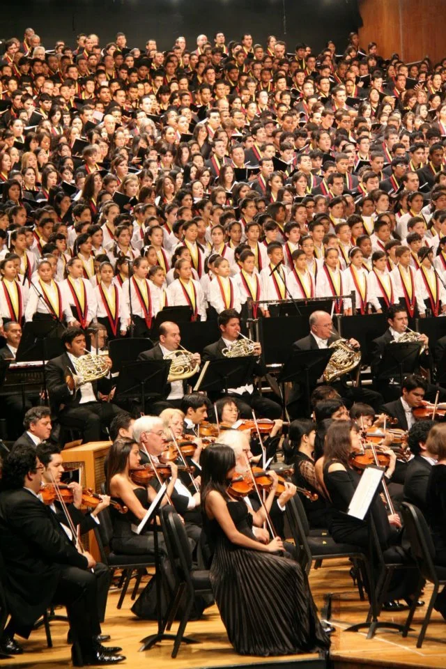 Mahler 8 Dudamel