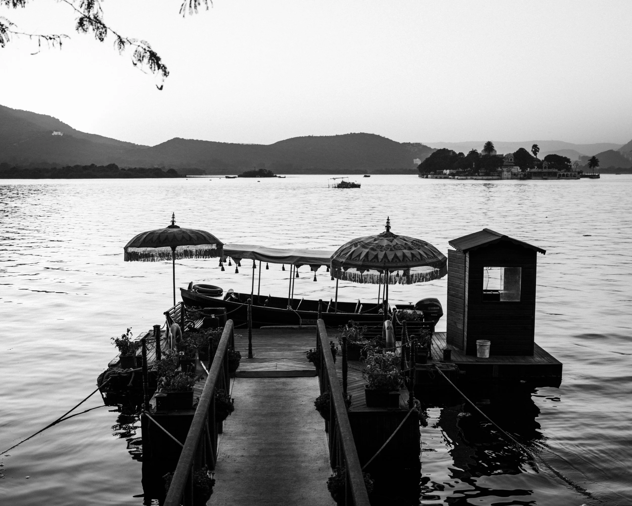 09_udaipur_jetty.jpg