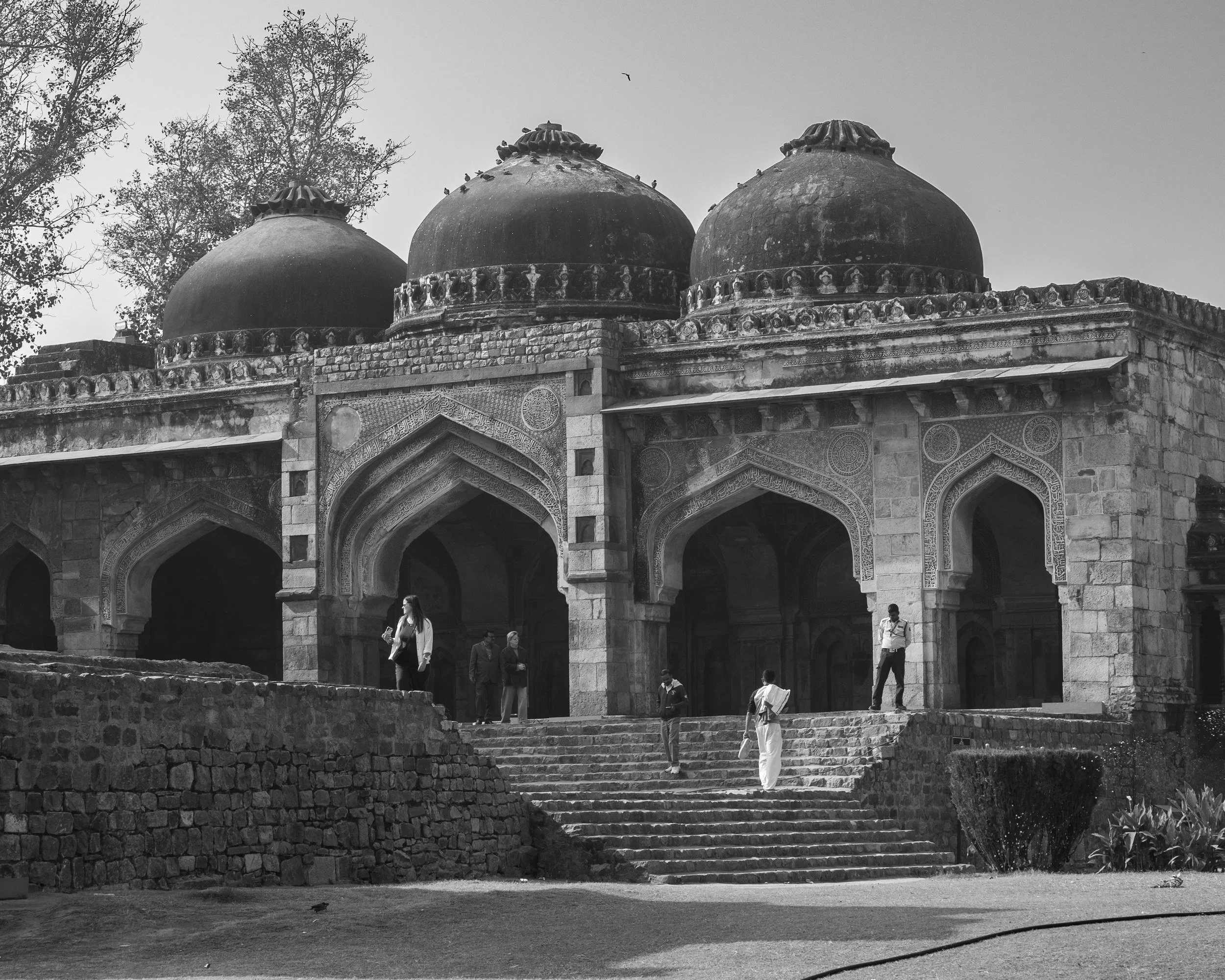 04_lodhi_tomb.jpg