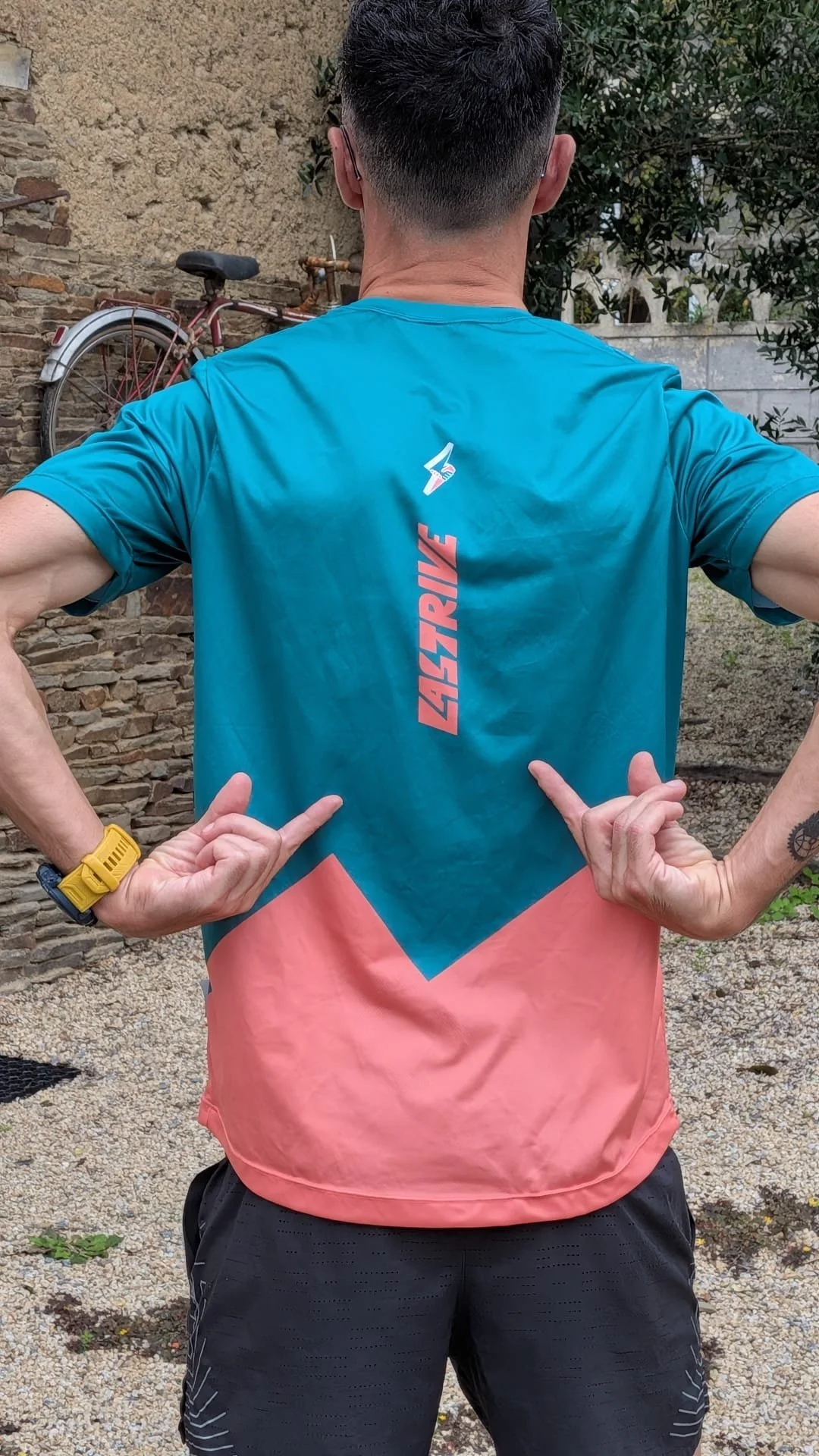 maillot_running_porte_dos_homme.jpg