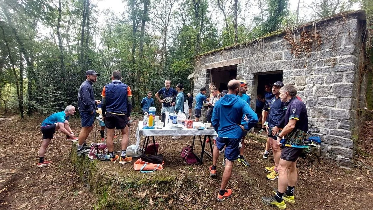 La team LASTRIVE réunie lors d’un rendez-vous trail