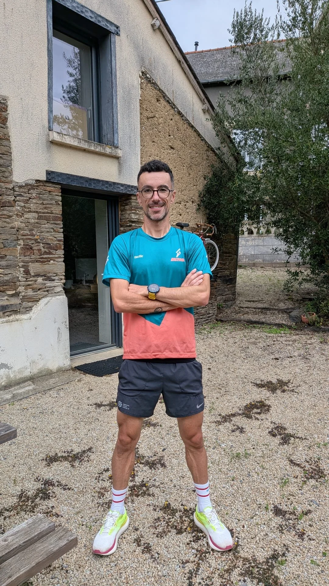 Damien Lamarre, coach LASTRIVE, en maillot de running LASTRIVE
