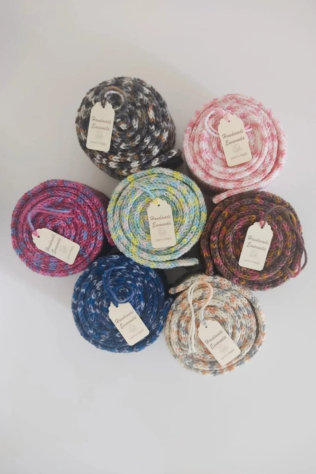 caramille-sciarpe-sottili-arrotolate-melange-handmade-emanuela.jpg