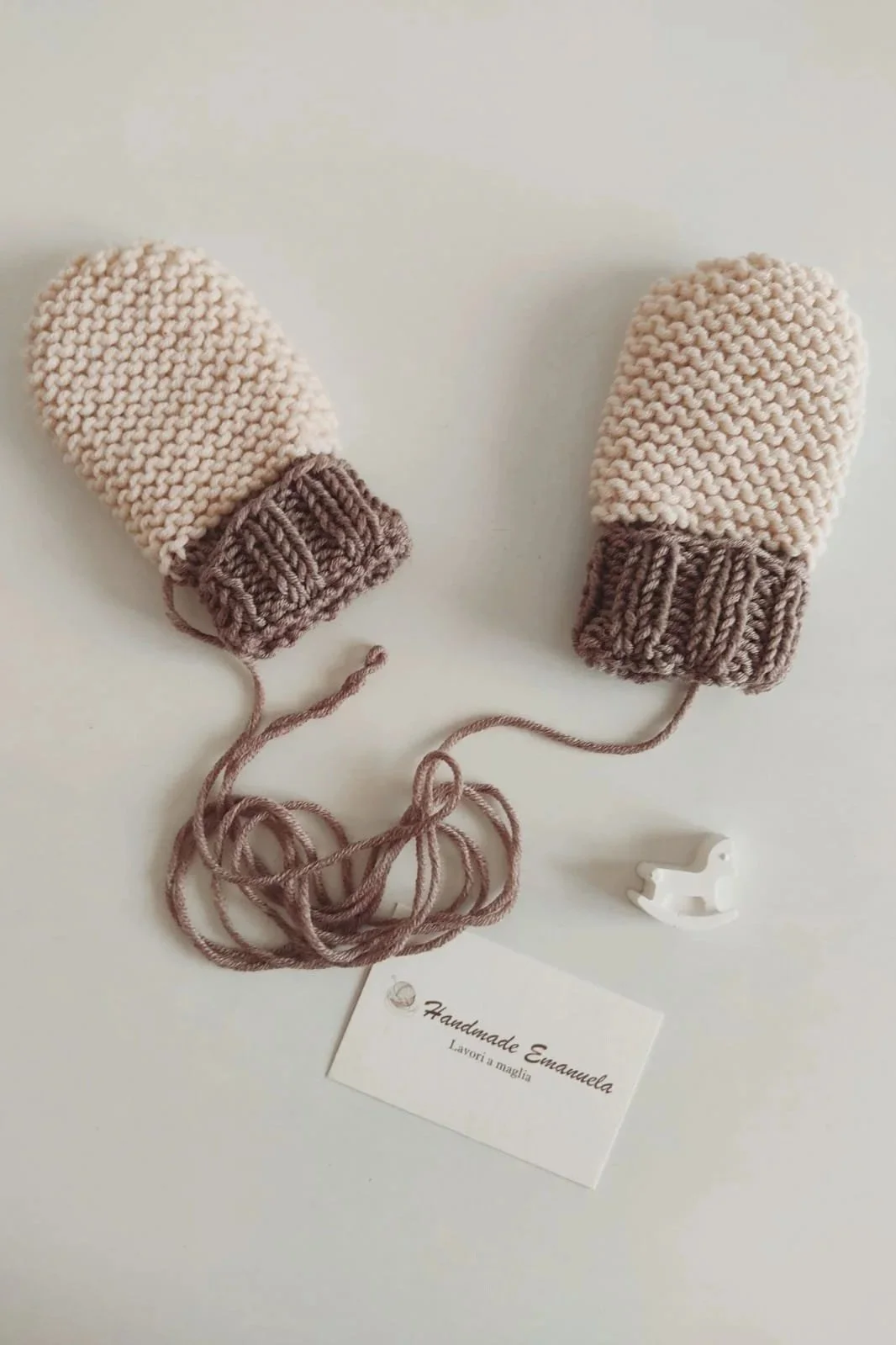 moffole-neonato-lana-merino-crema-tortora-handmade-emanuela.jpg