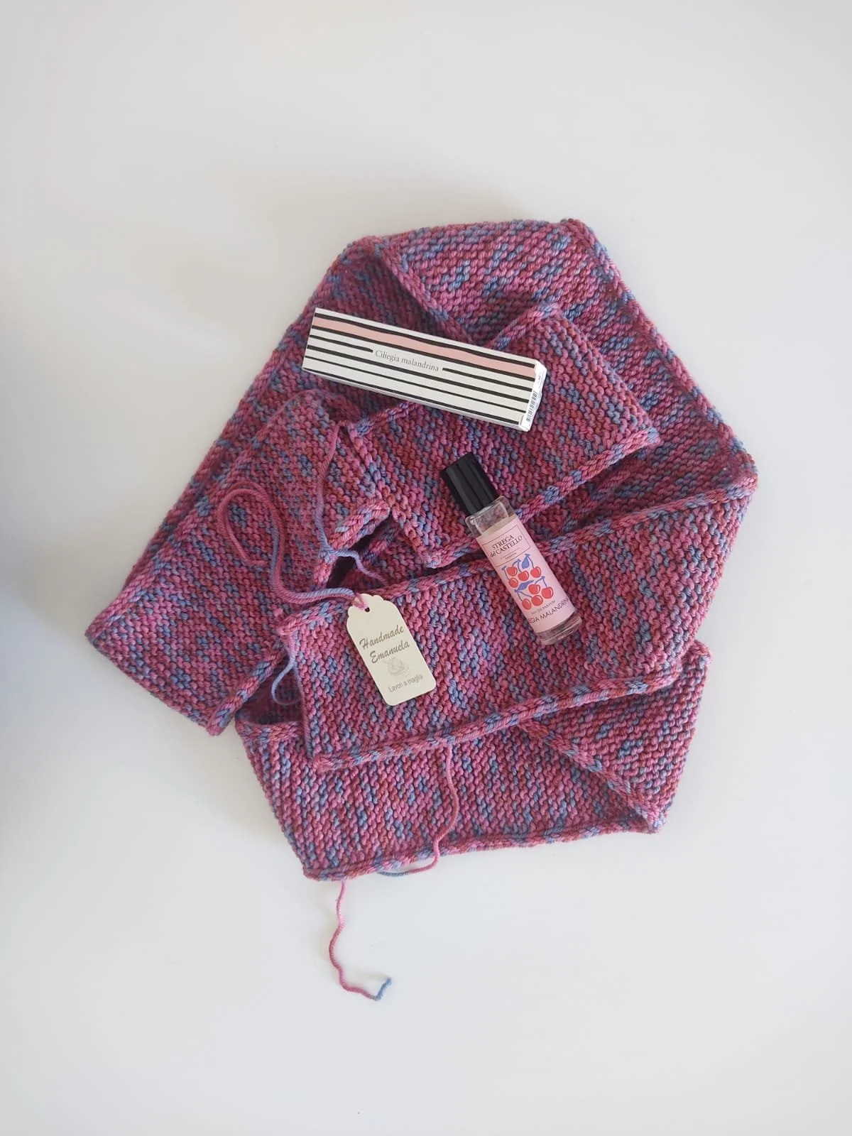 Sciarpa sottile in maglia mélange rosa e azzurro con cartellino