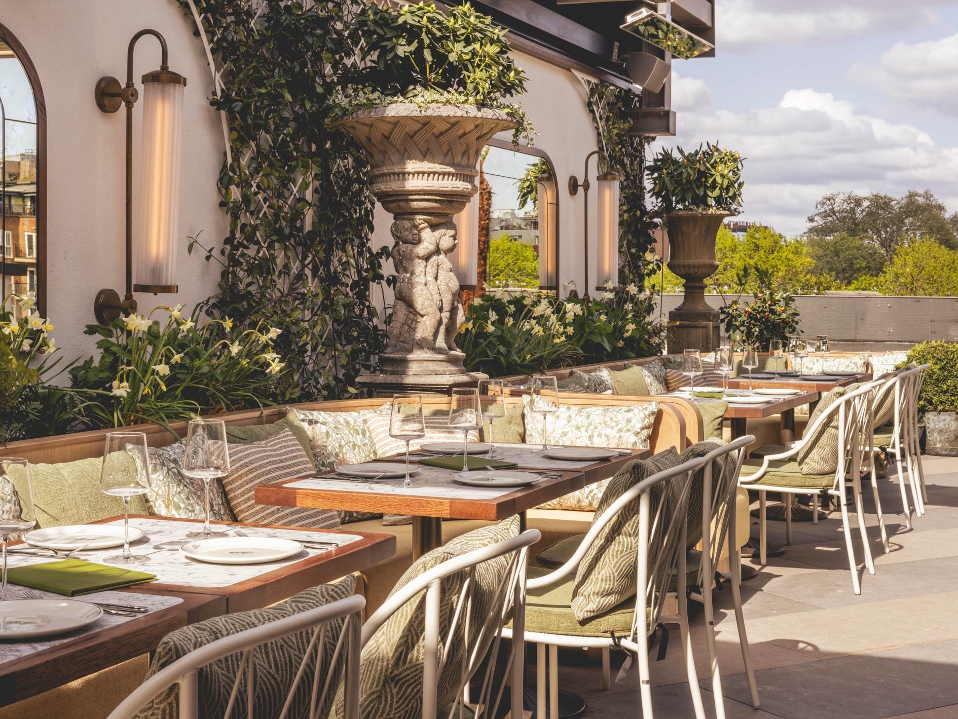 Restaurants and cafés