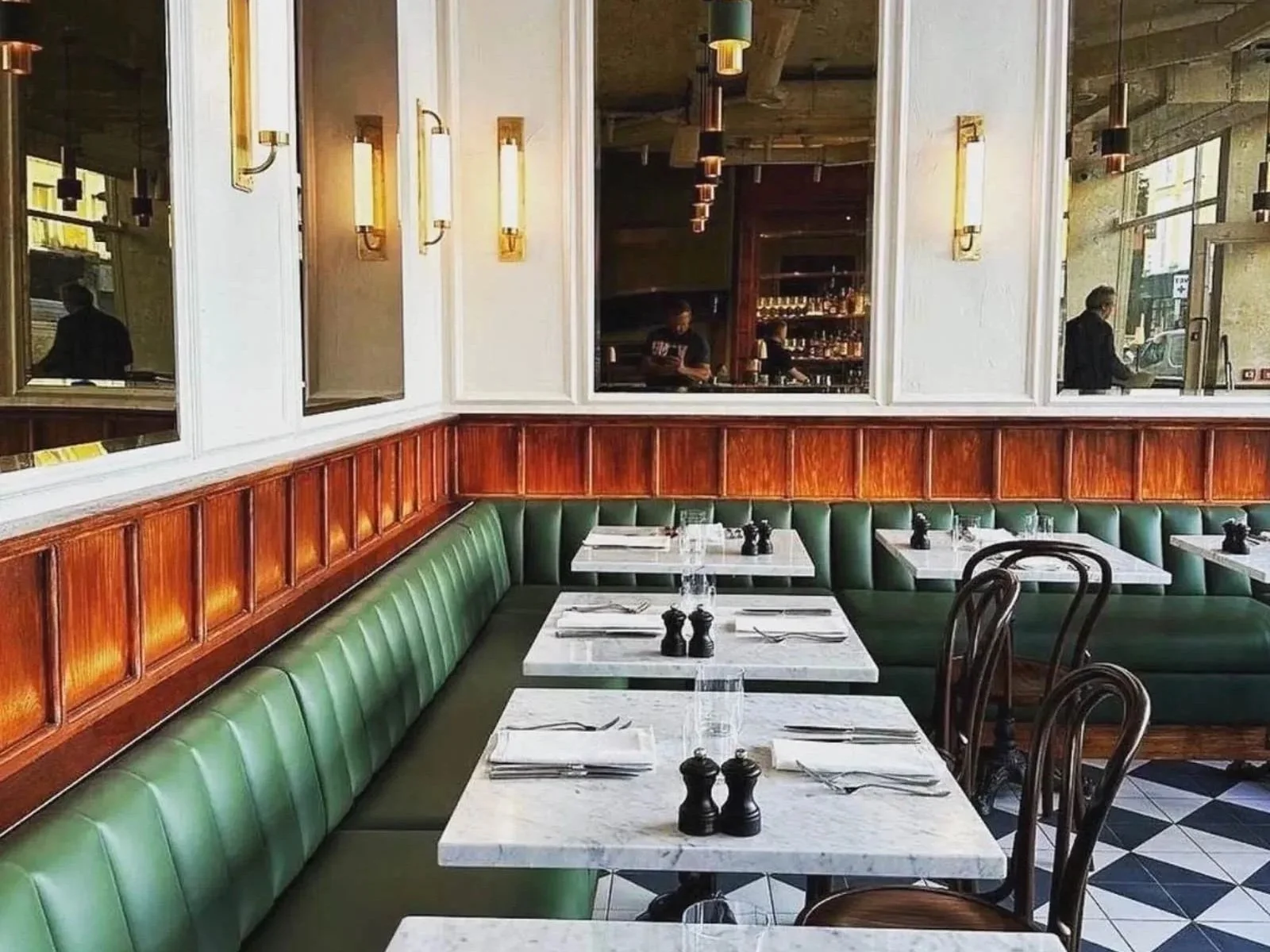 Dorian Restaurant, Shepherd's Bush
