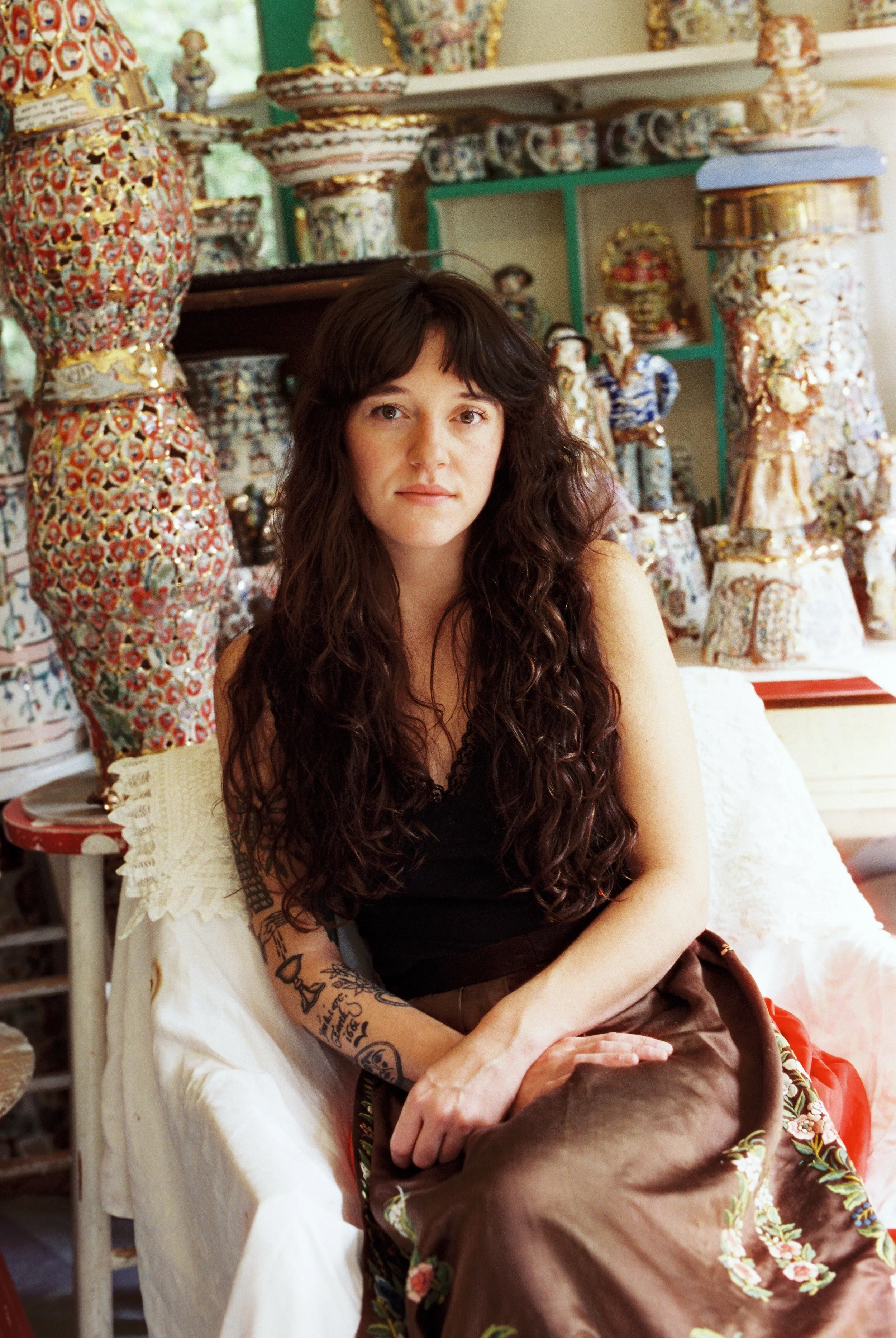 Dominique Ostuni, artist in her studio
