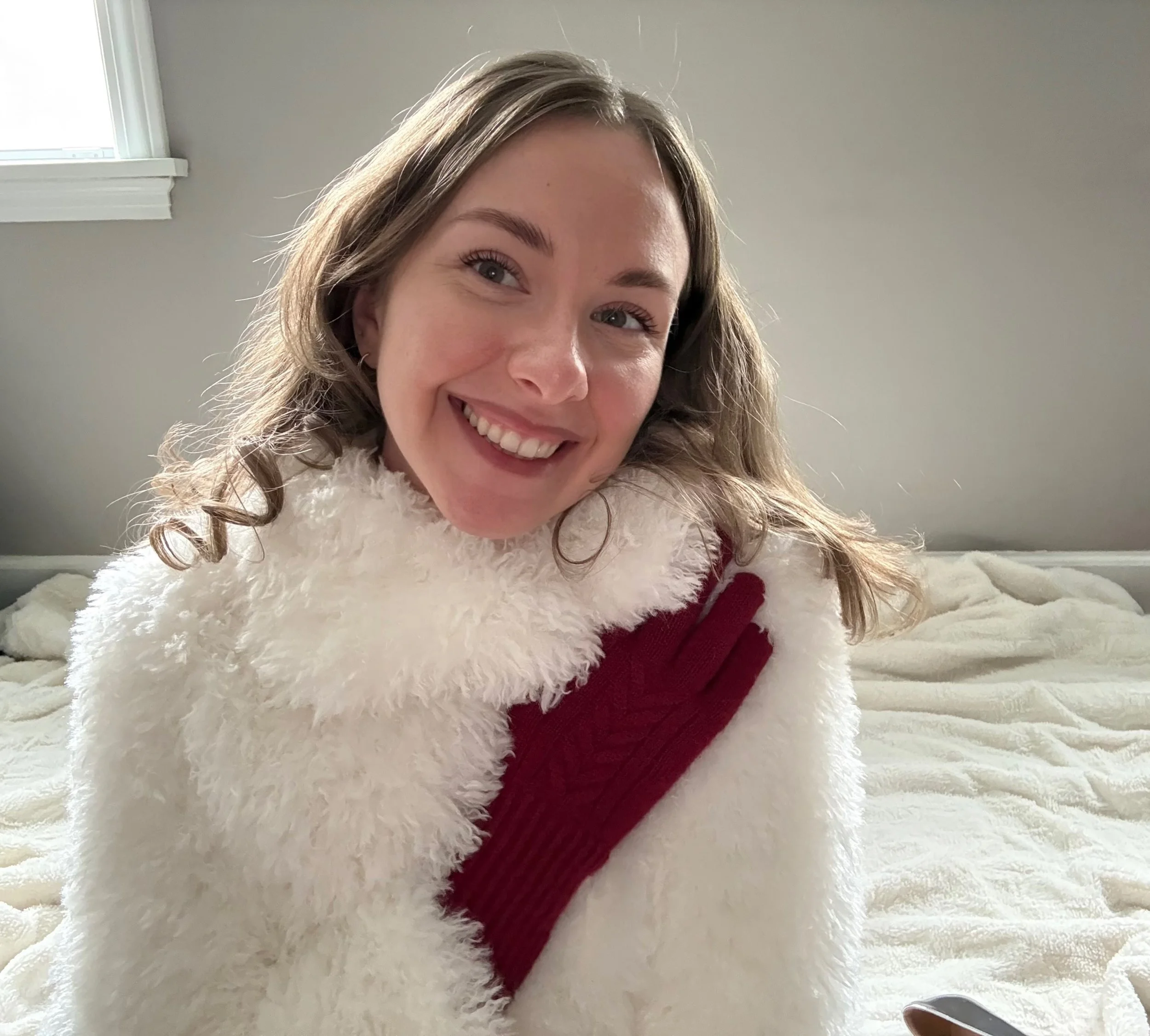 doing a little something something today 😇❤️🎄✨