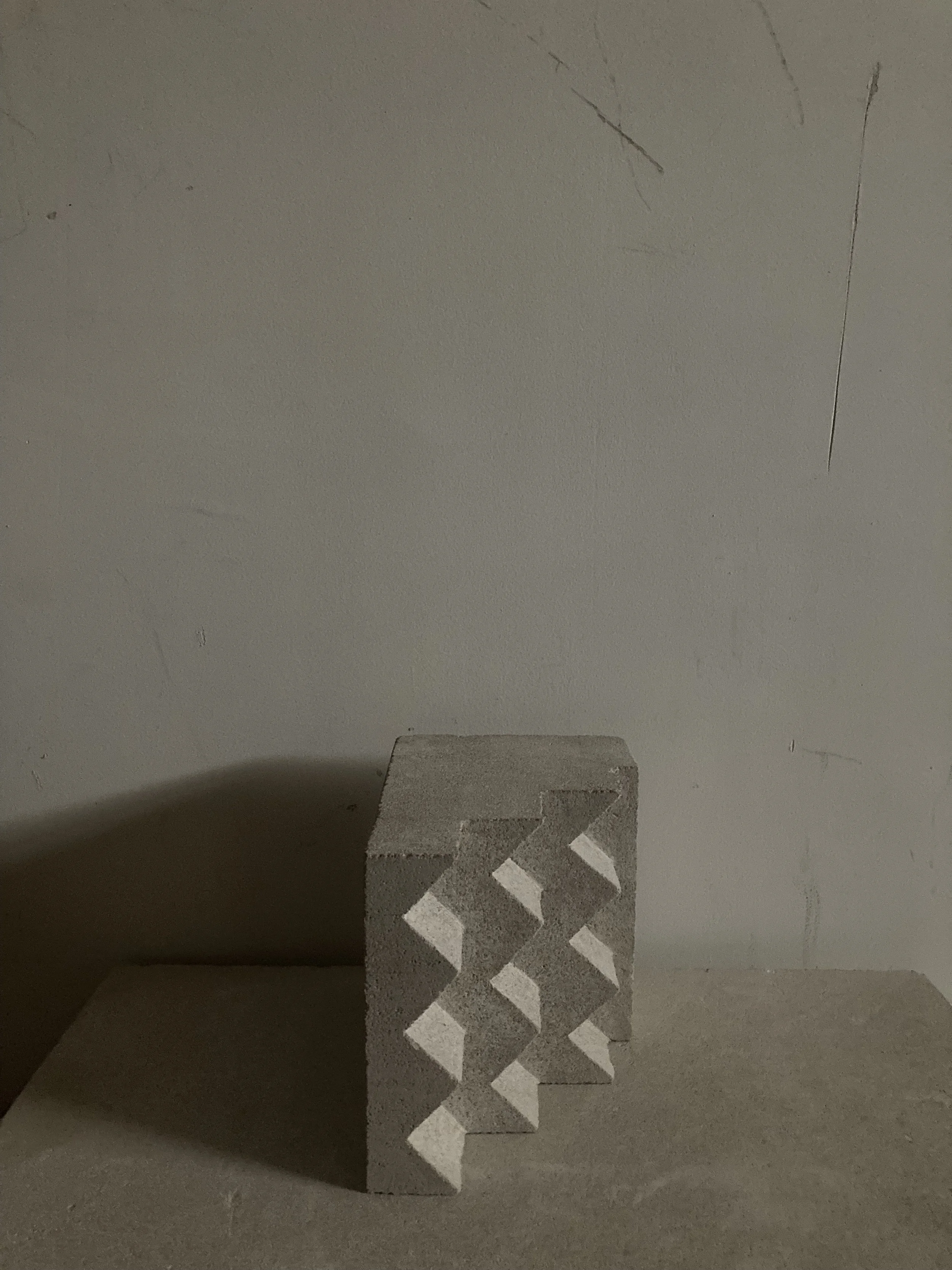 2022_Zigzag 2.jpeg