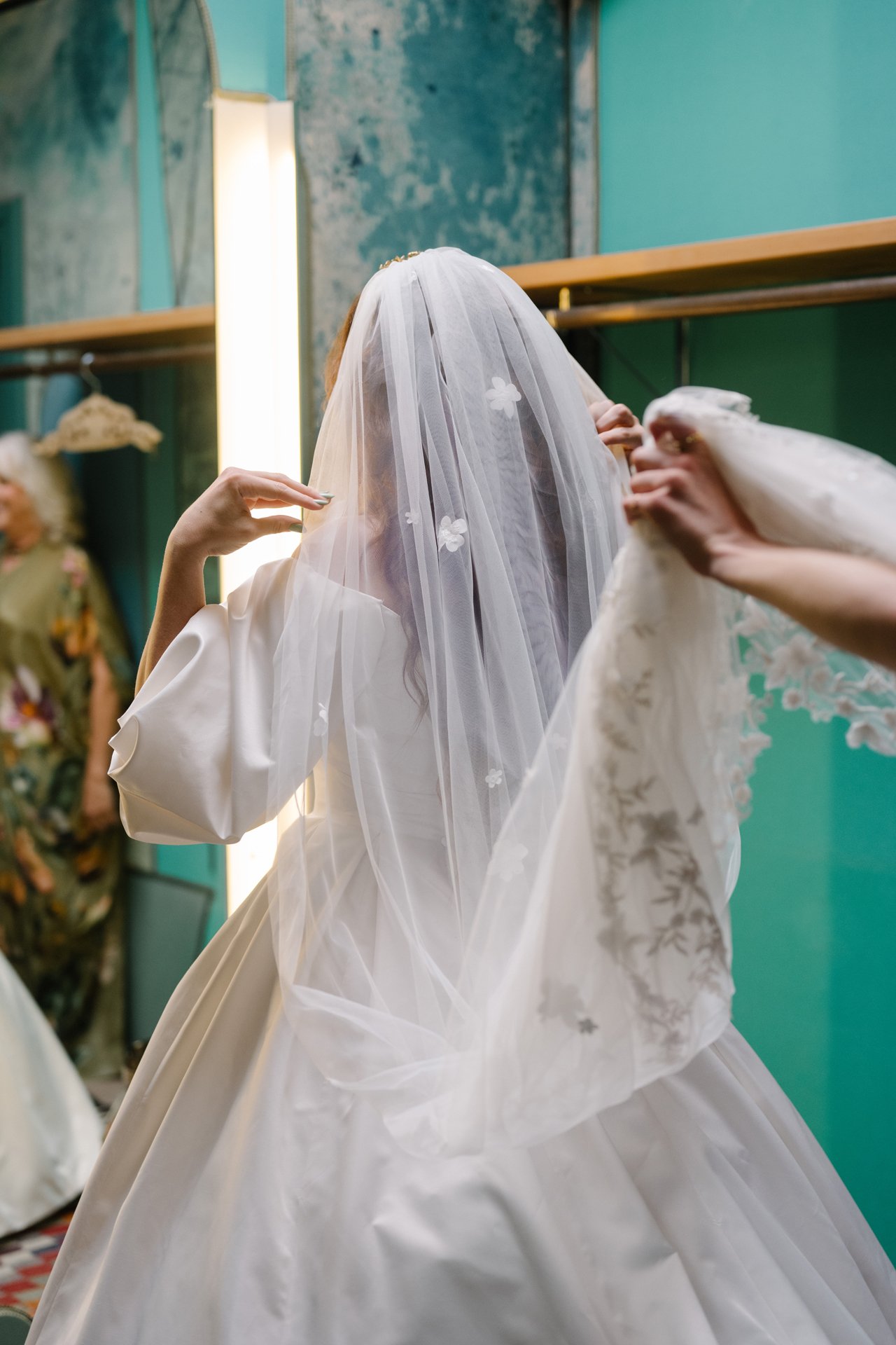 GabbieBurseth_Valentine-Los-Angeles-wedding_05.jpg