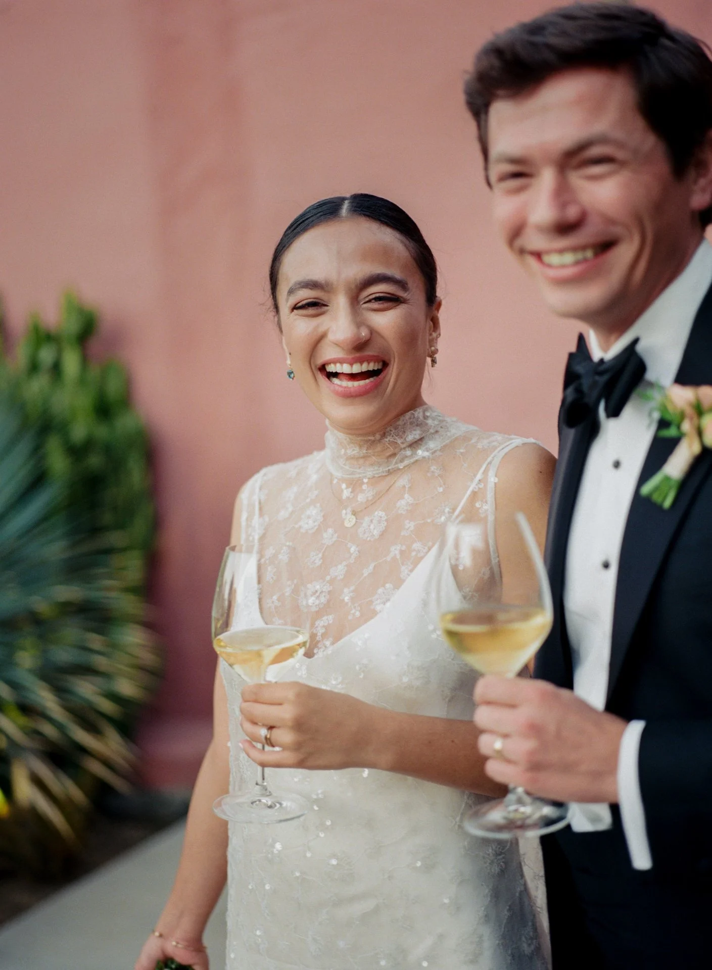 GabbieBurseth_loreto-los-angeles-wedding_wine.jpg