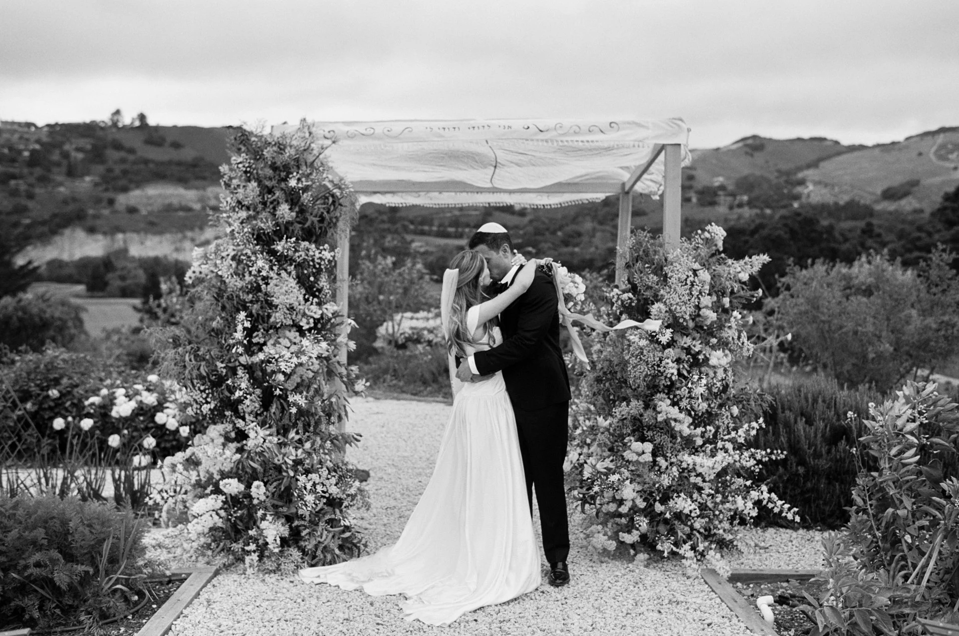 GabbieBurseth_carmel-valley-ranch-wedding_55.jpg