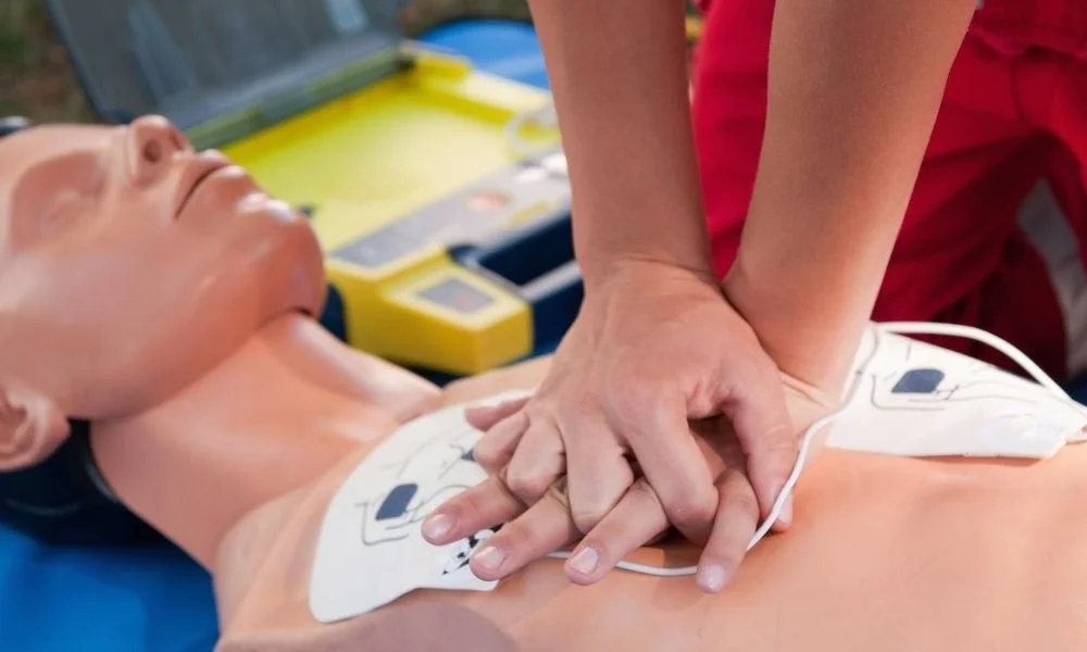 How To Become CPR and First Aid Certified