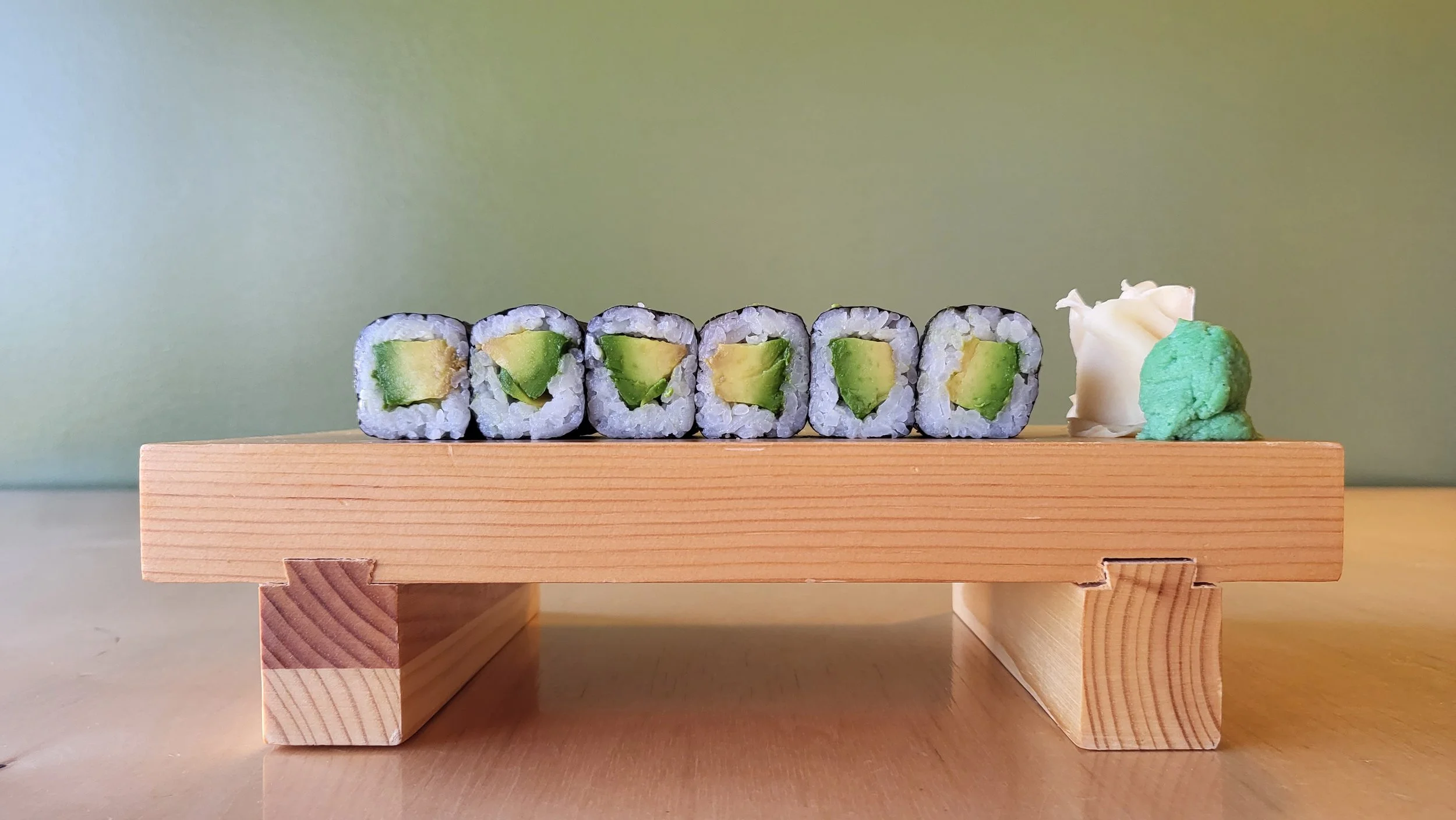 avocado roll.jpg