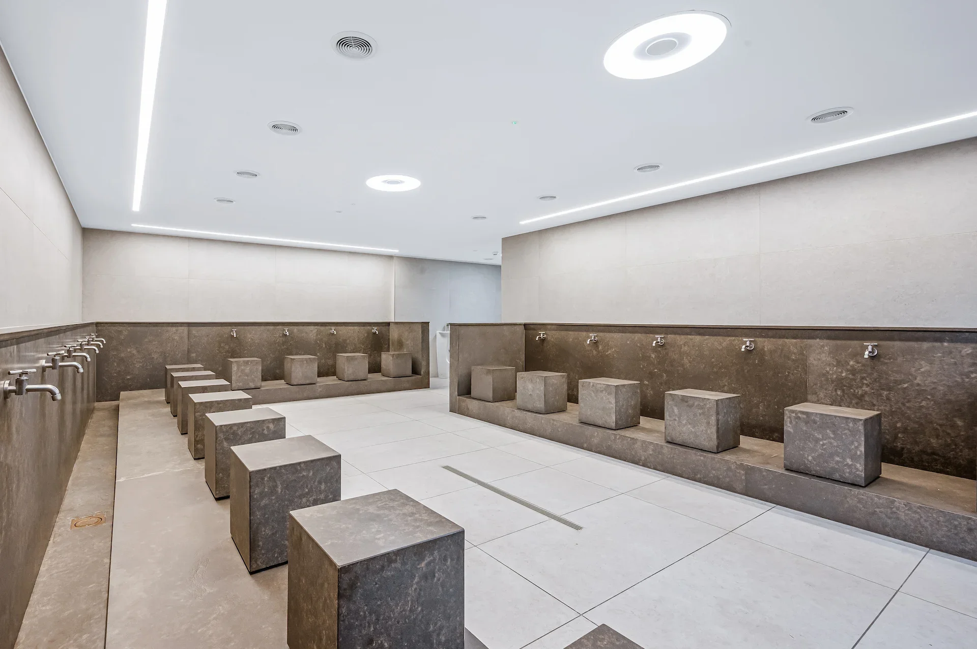 sga_studio_gcm_washrooms.webp