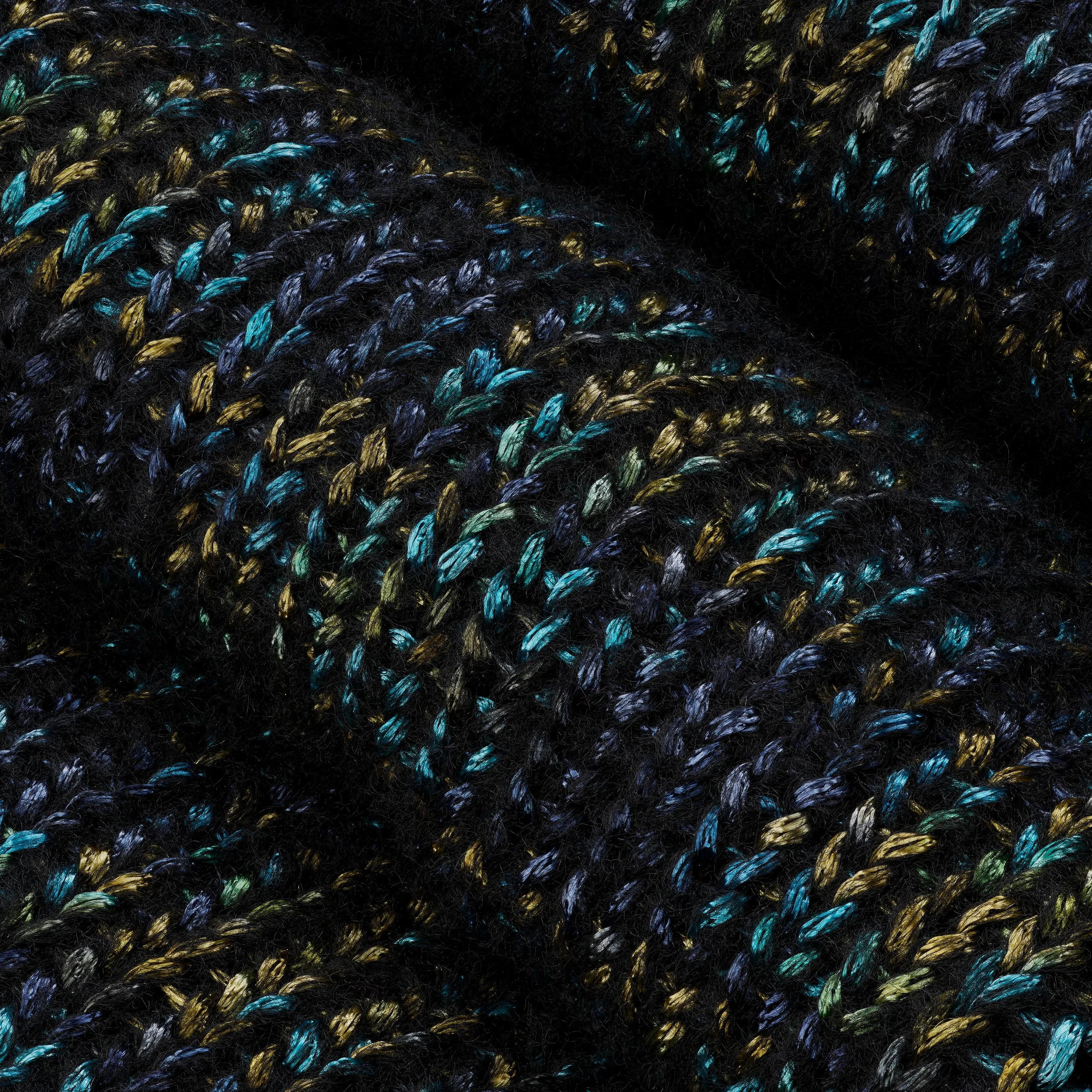 Robsquared_LeToya_Scarf.jpg