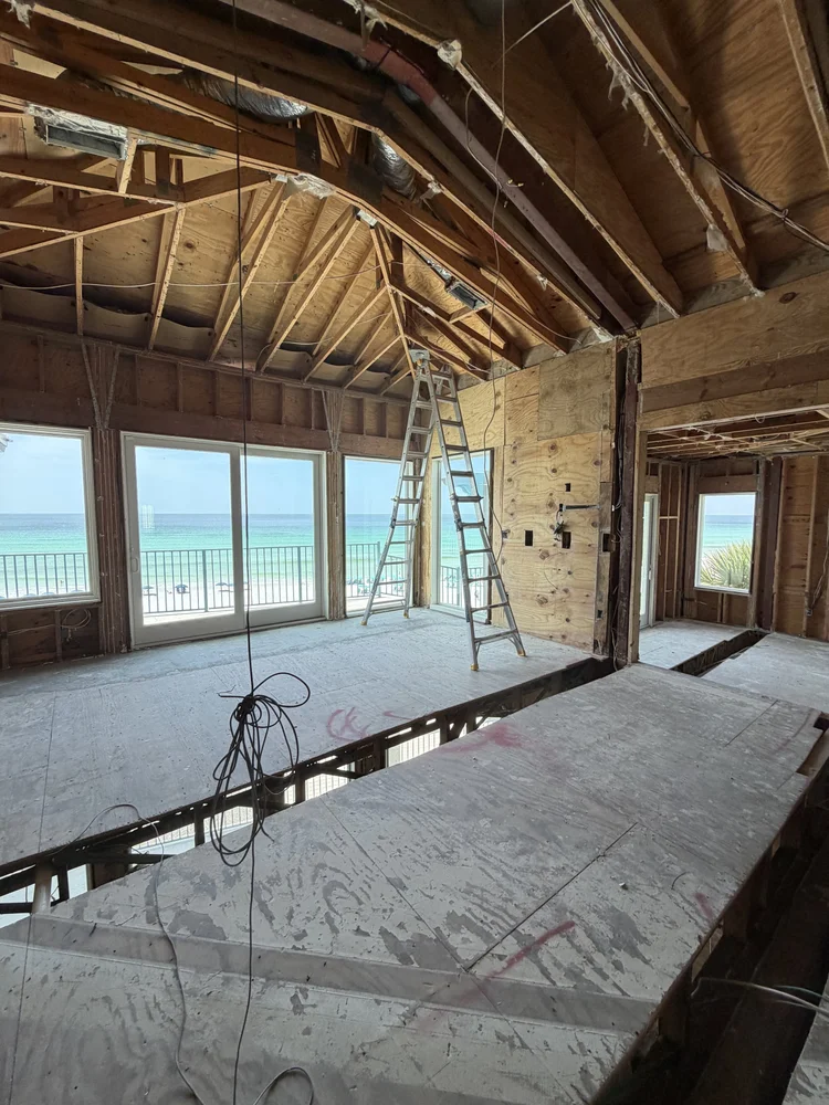 Framed living area with Gulf views
