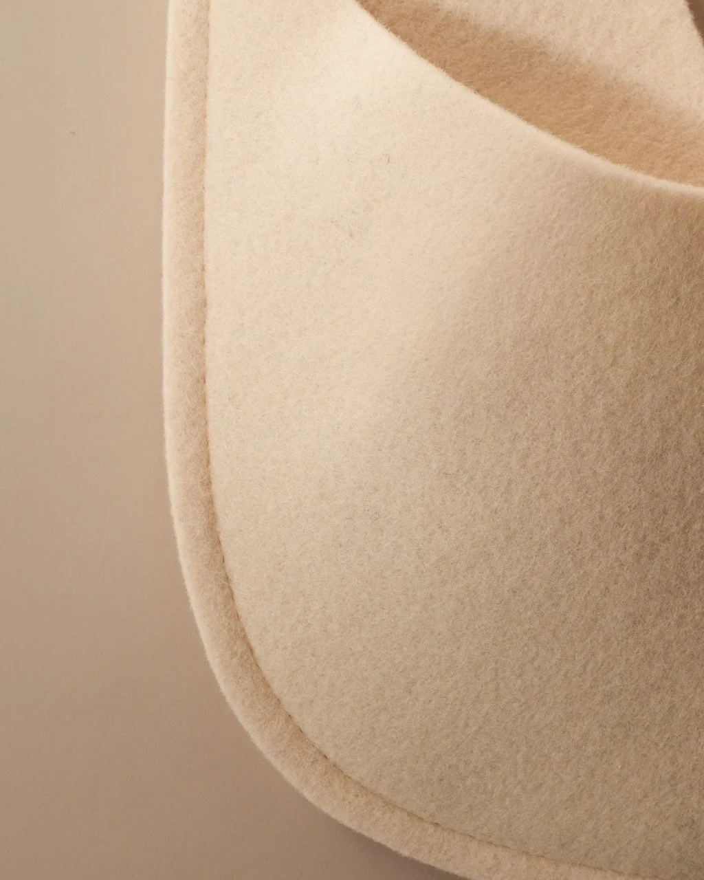 Kaaita_Pure Non-Slip_Kingwooly_White_Hana Jelovcan_04 Large.jpeg