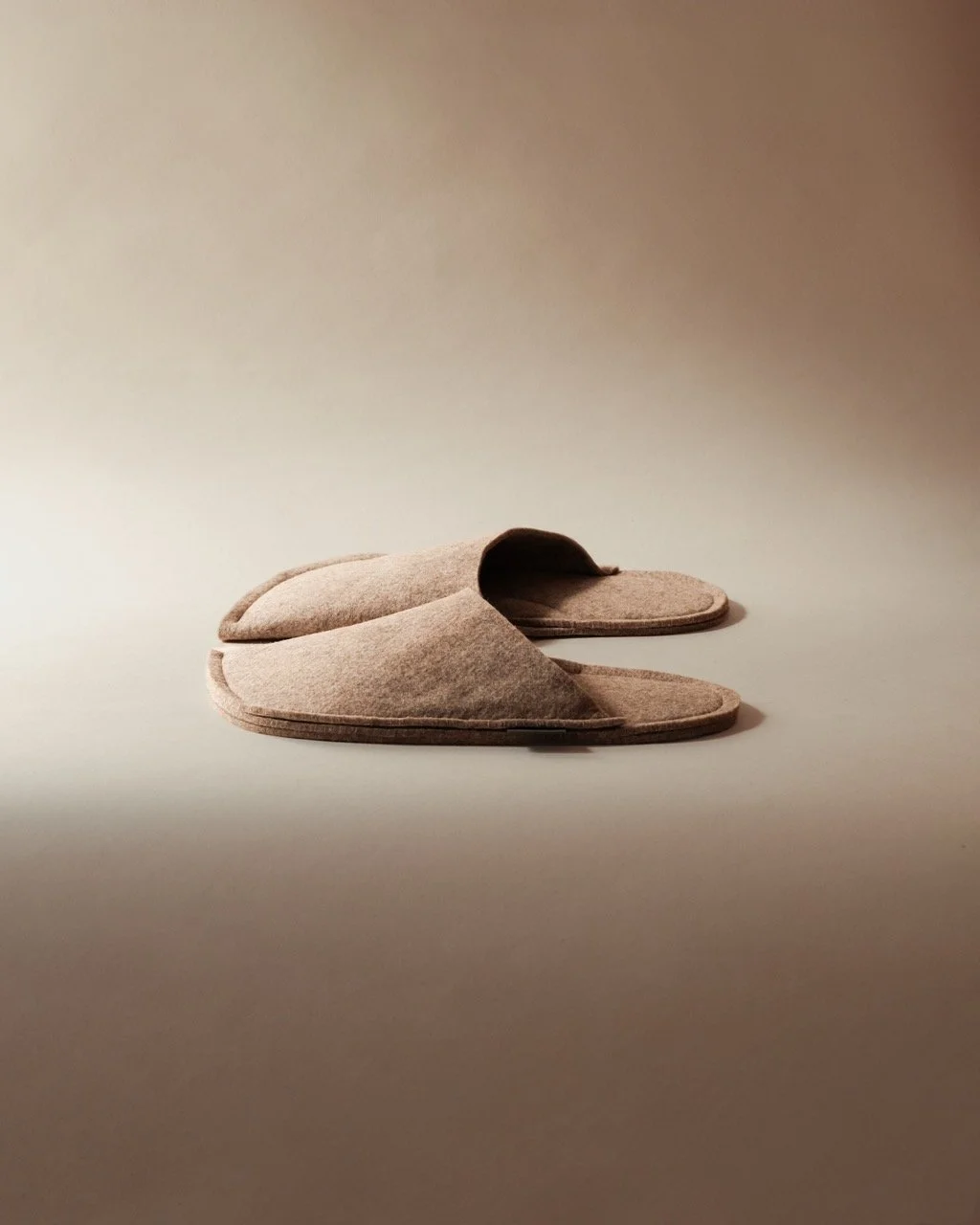 Kaaita_Aroma Pure Non-Slip_RePett_Beige_Hana Jelovcan_03 Large.jpeg