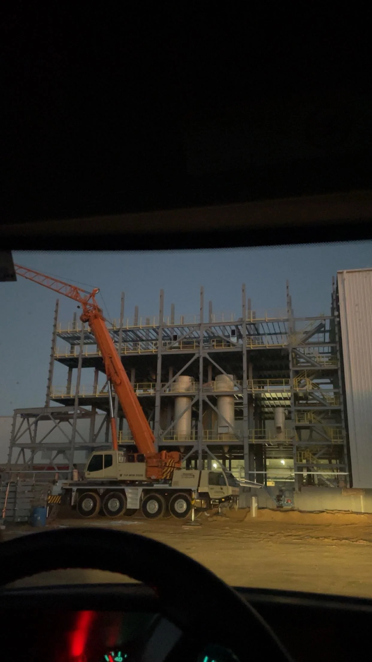 INDUSTRIAL RIGGING & FIELD SUPPORT
