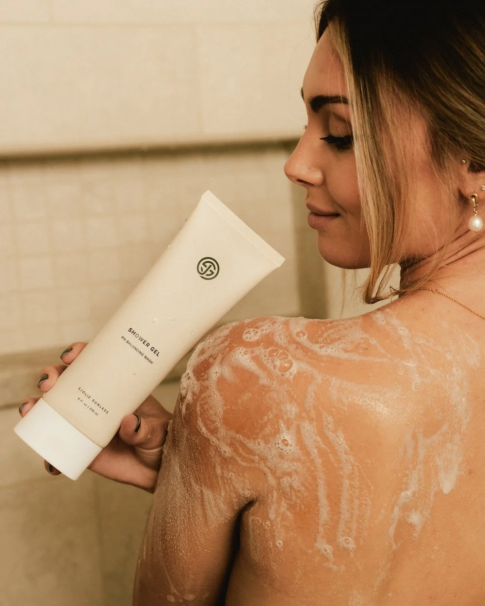 Shower Gel 2.jpg