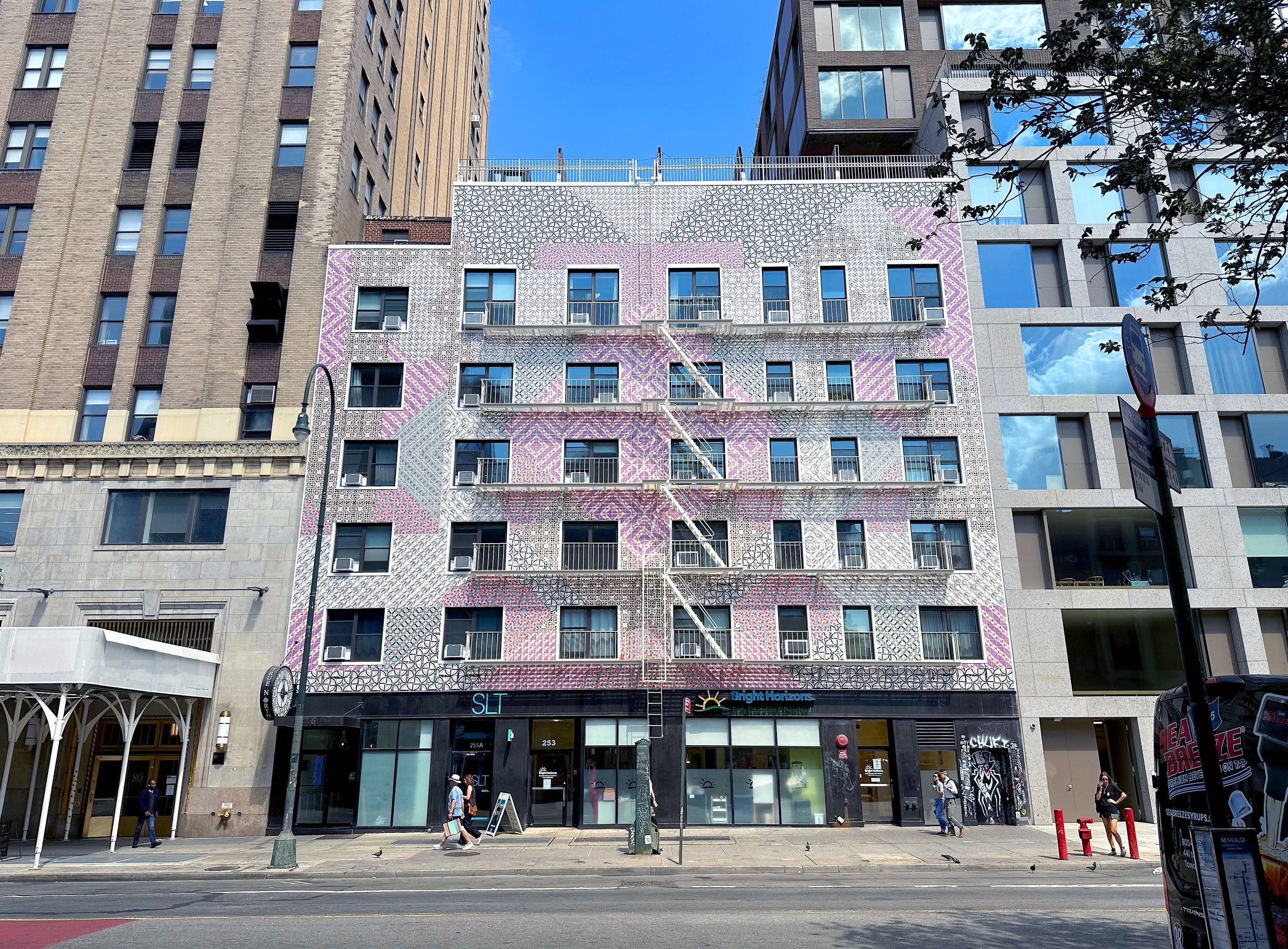 255W 14th St