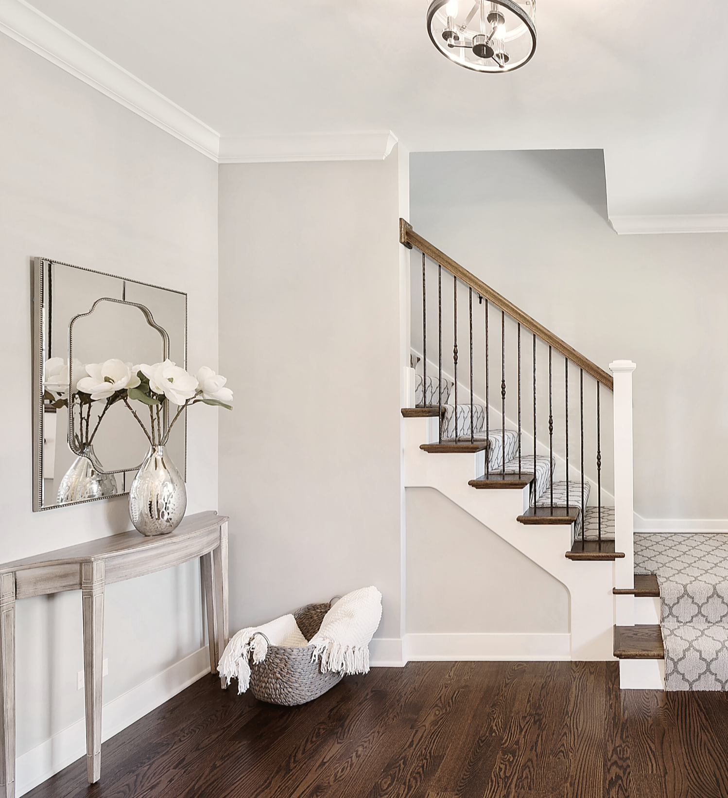 5 Ways to Style Your Entryway