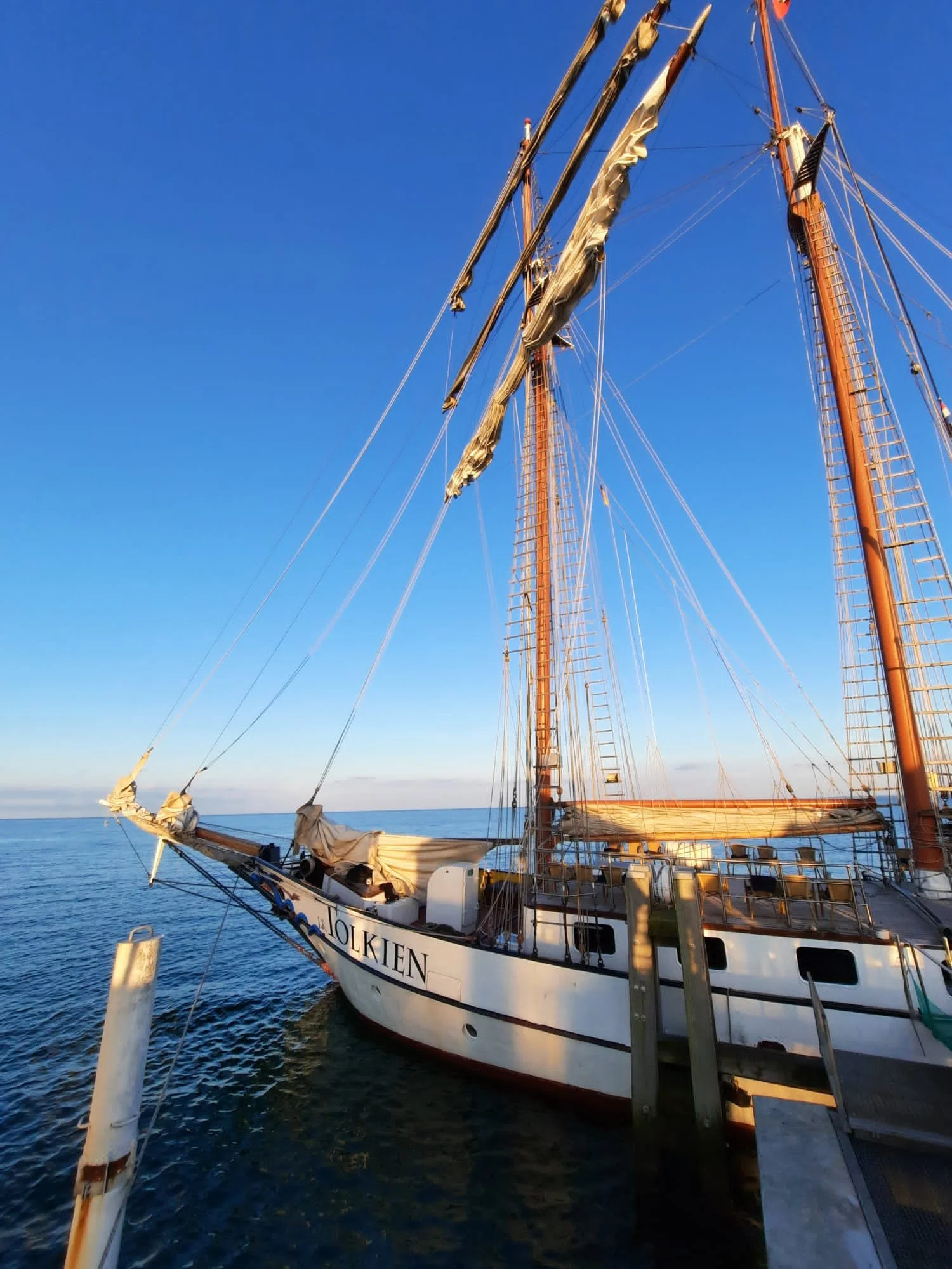 Segelschiff
Großes Segelschiff im Hafen von Grömitz an der Ostsee