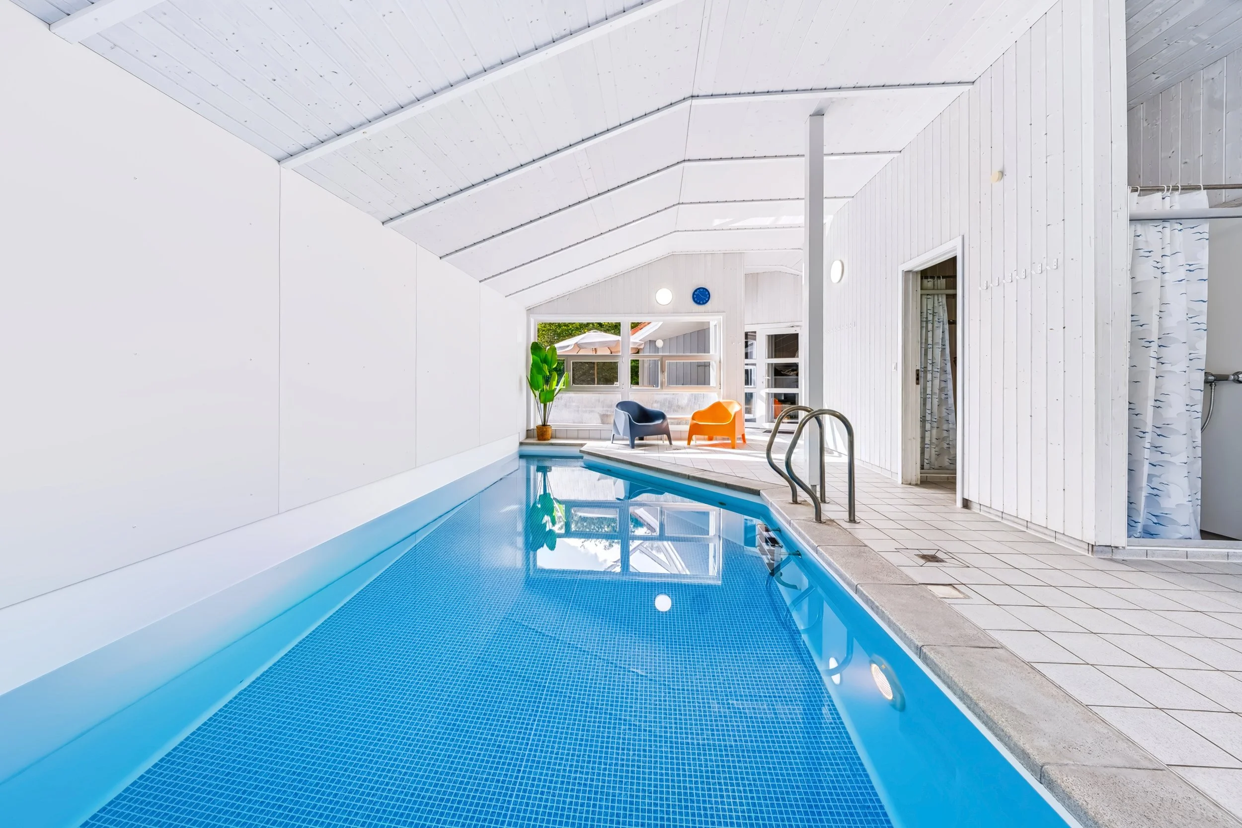 Indoor-Pool
Privater beheizter Indoor-Pool in The Lazy Möwe Ferienhaus in Grömitz