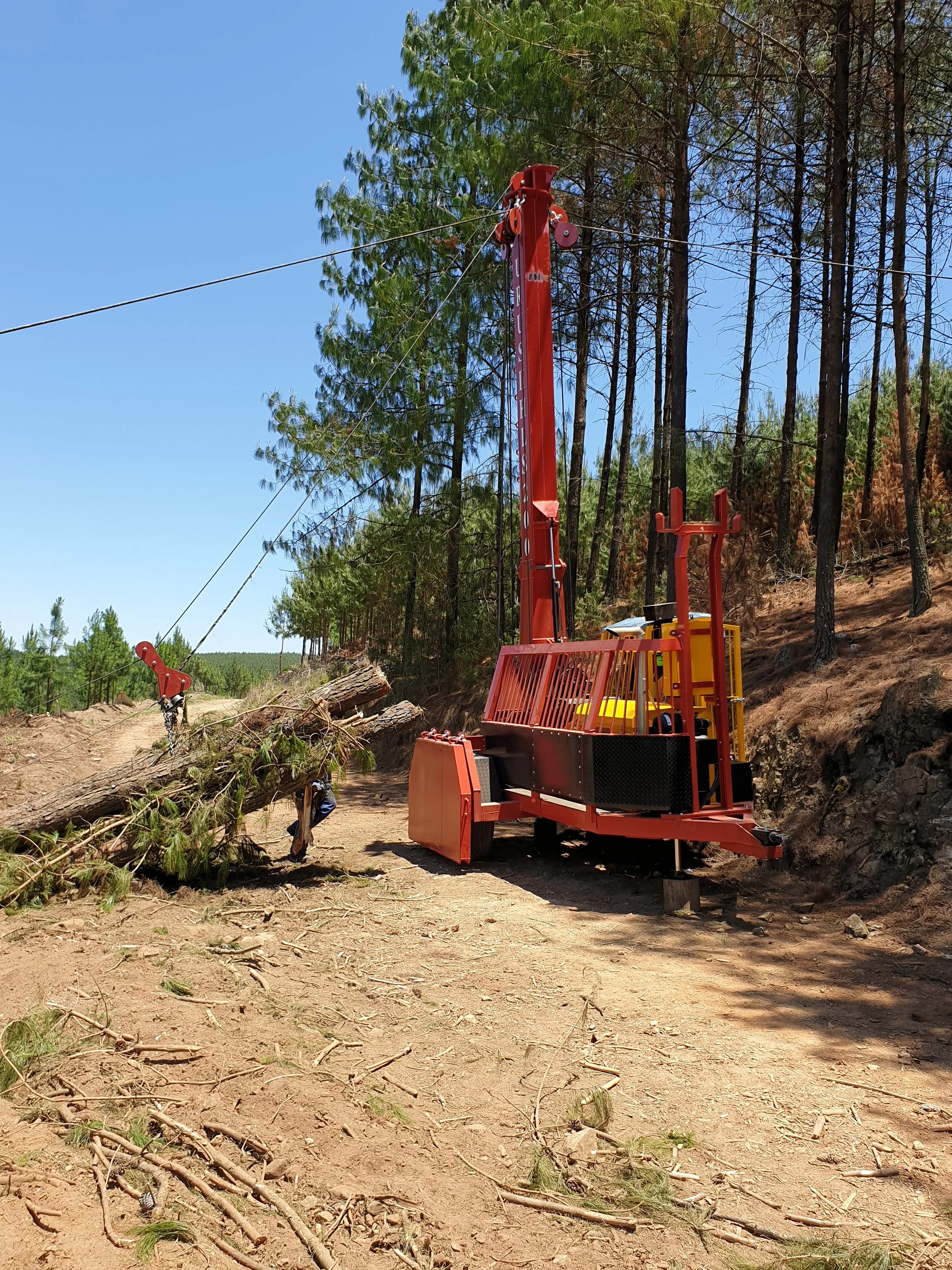 Cable Runer CABLE YARDER - URUS II HLS 200 — STEEP SLOPE HARVESTING EQUIPMENT