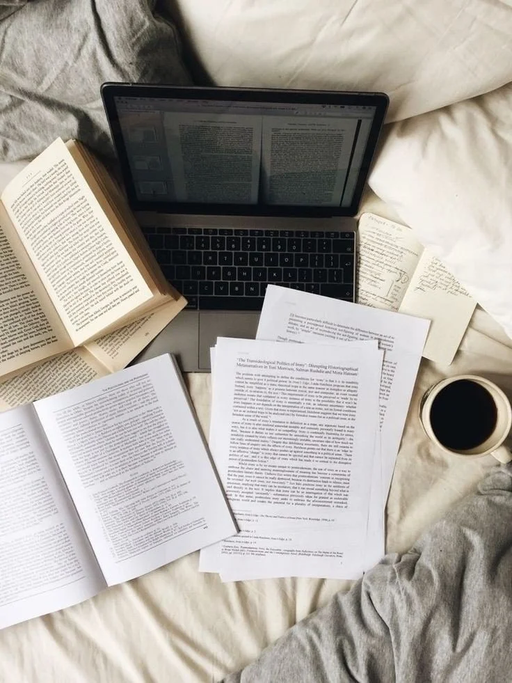20 Prompts to practice your written english - Volume I