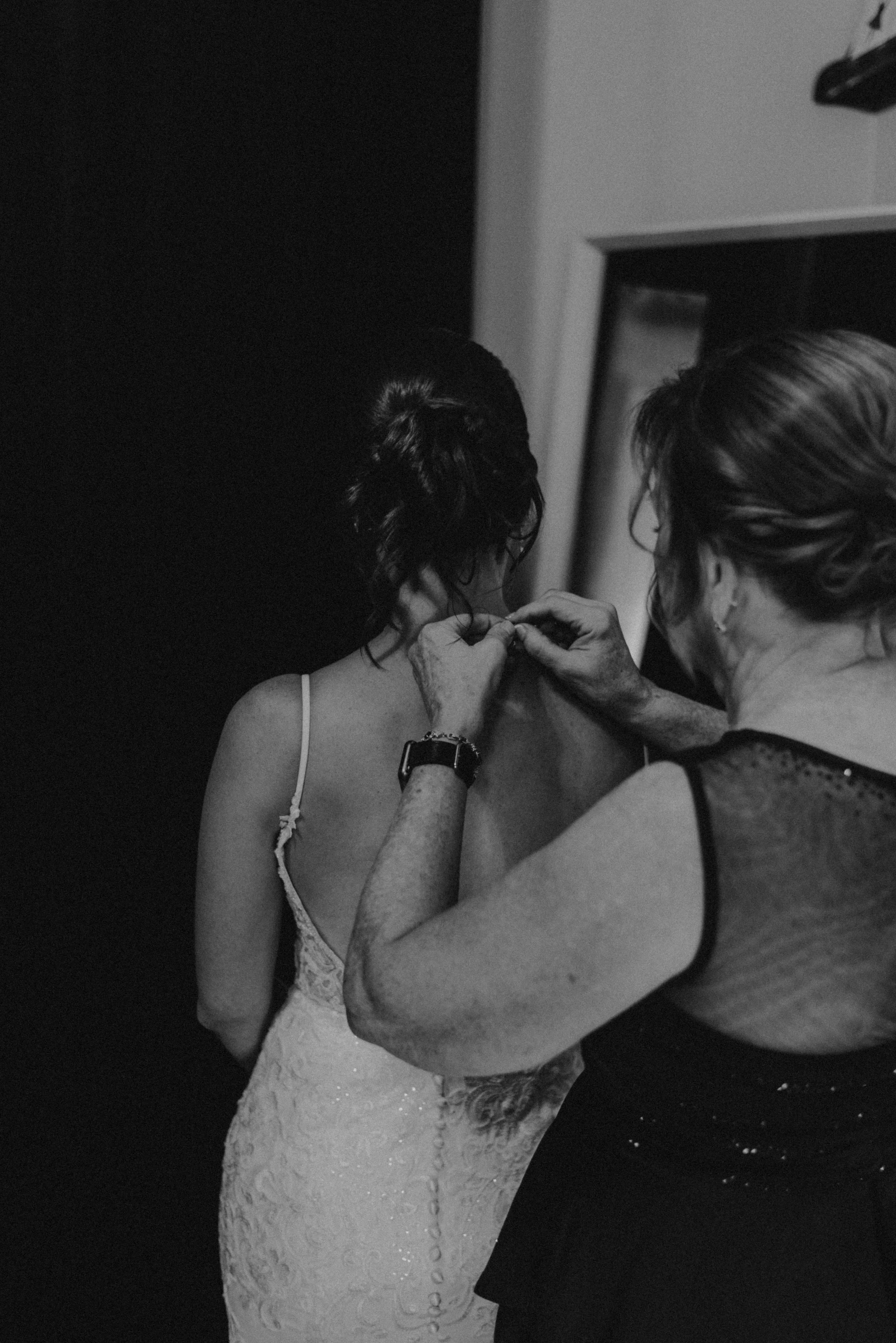 Hirschauer-Barreto-SmithsCentralWedding-McHenry-149.jpg