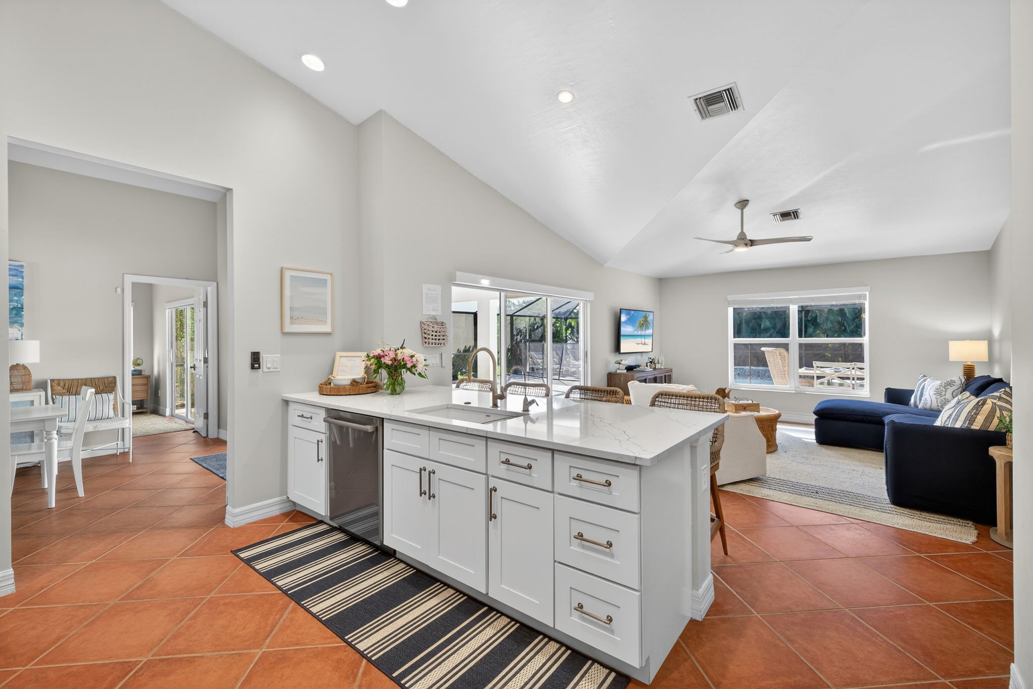 5-Kitchen.jpg
