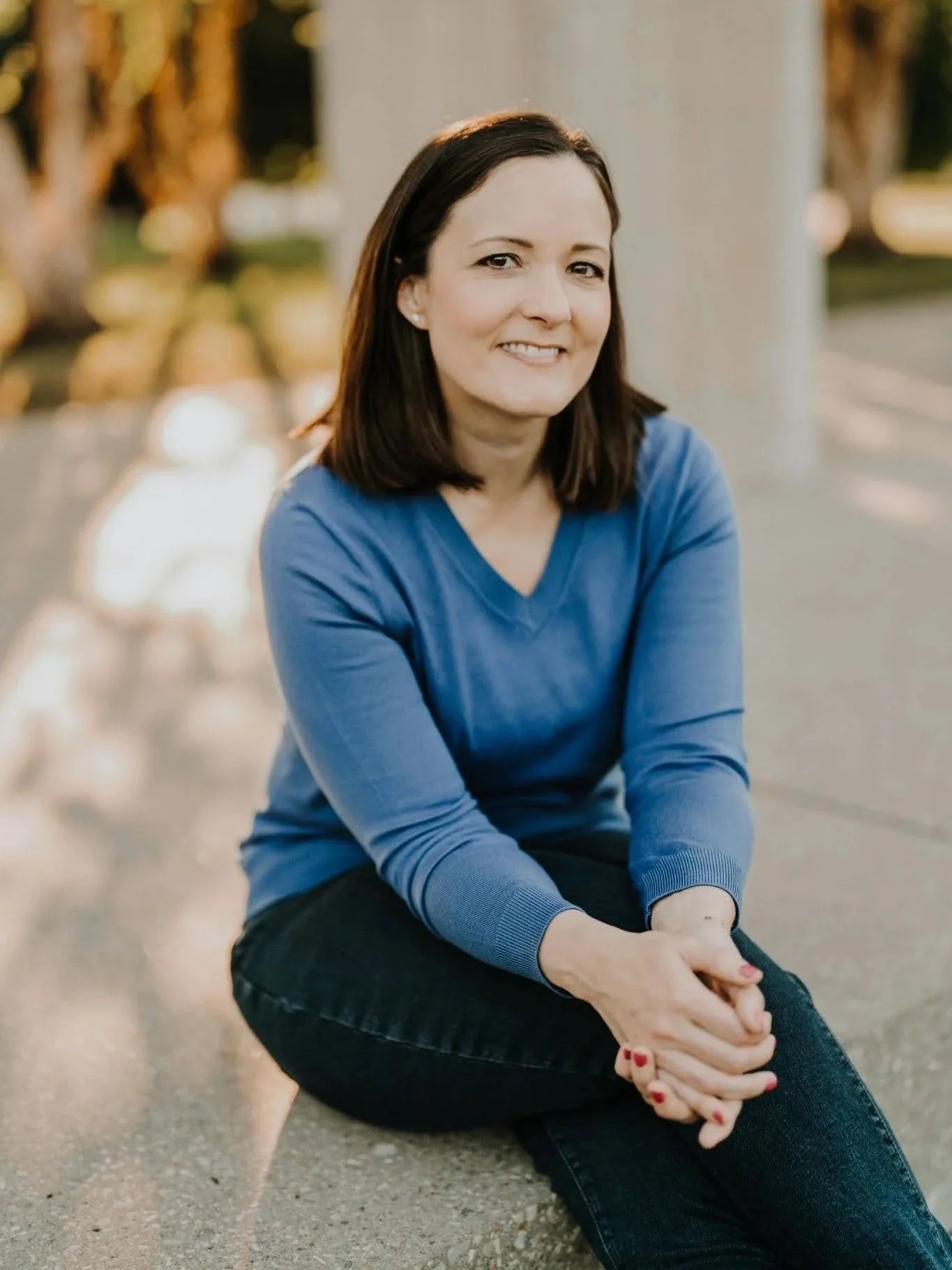Rebecca Mercurio, LCSW, online grief therapist in St. Louis, Missouri.