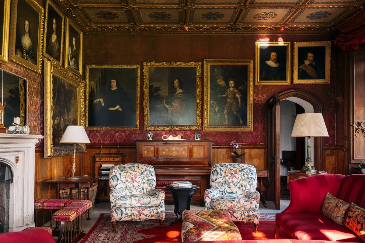 ROOM 1 BOLTON.jpg