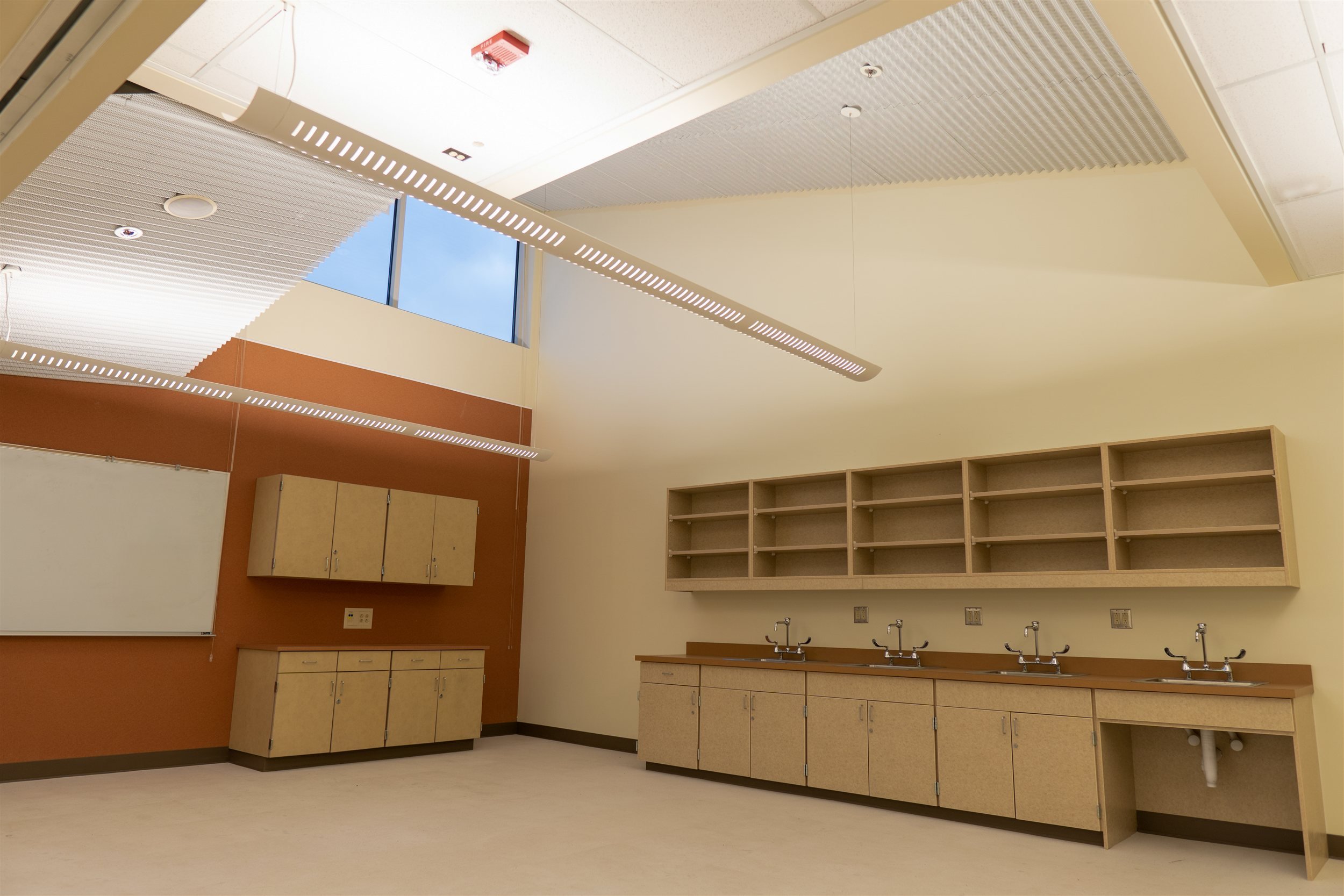 Newport High School Science and Plaza Improvements