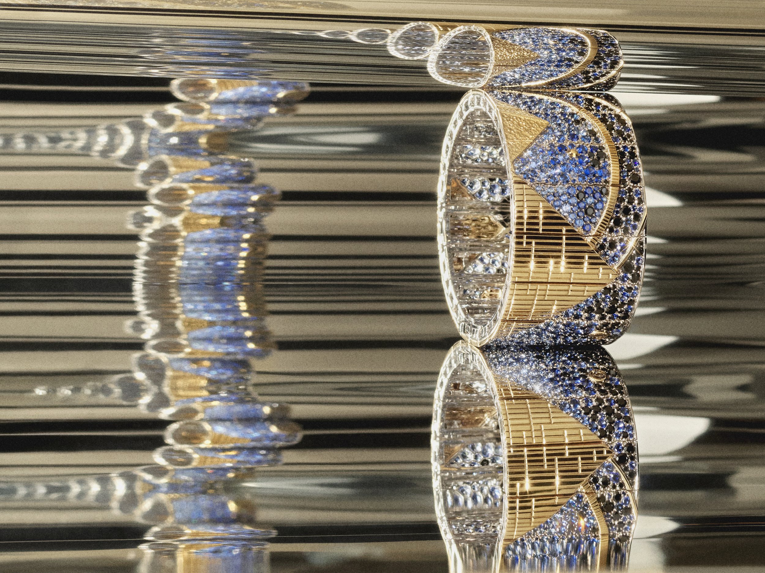 01_VAN_CLEEF_&_ARPELS_007_BASE_F1_RGB.jpg
