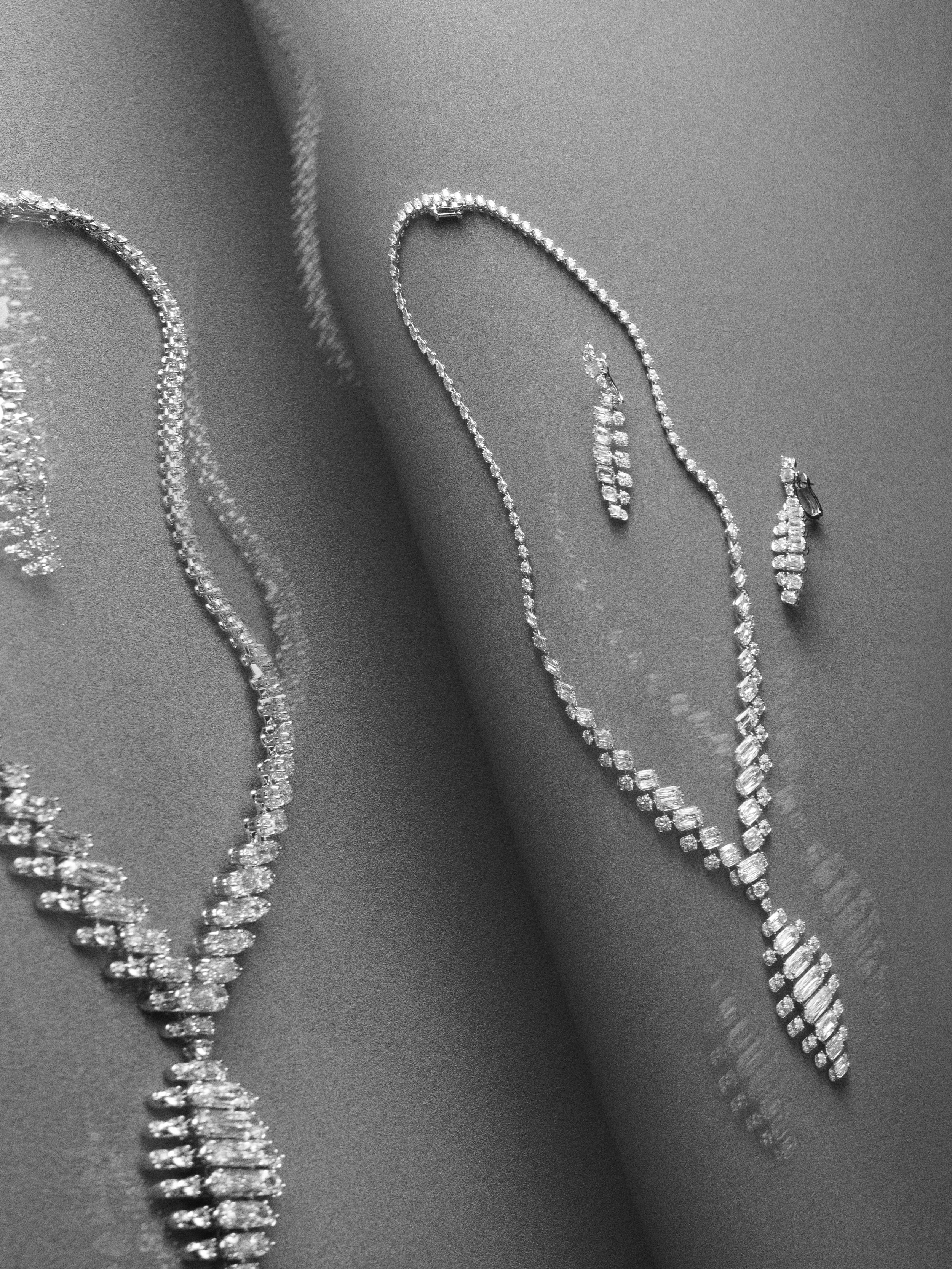 05_COLLIER_CARTIER_009_BASE_F1_RGB.jpg