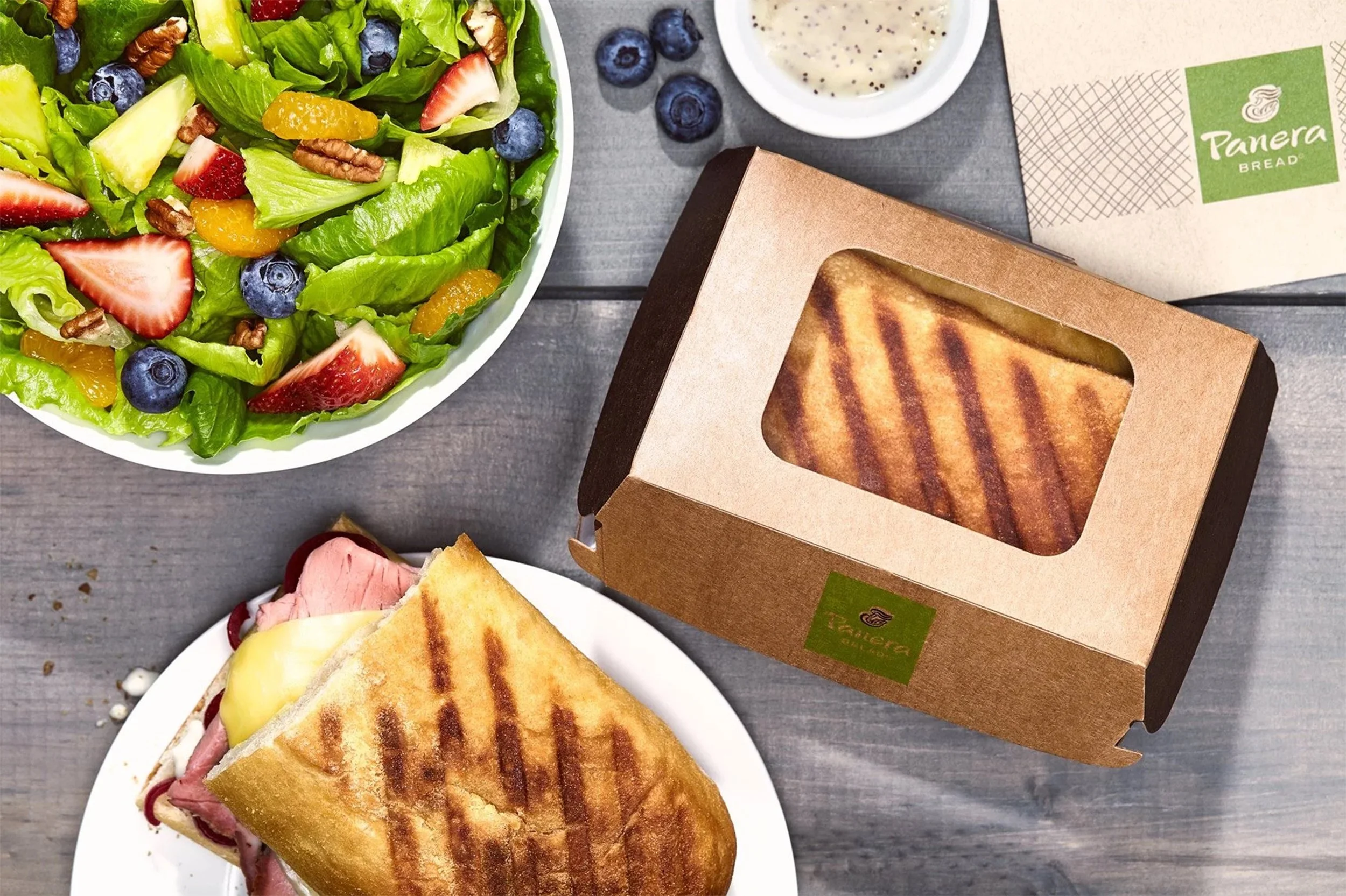 Panera-Bread-Roast-Beef-Cheese-Salad-Blueberry-Strawberry.jpg