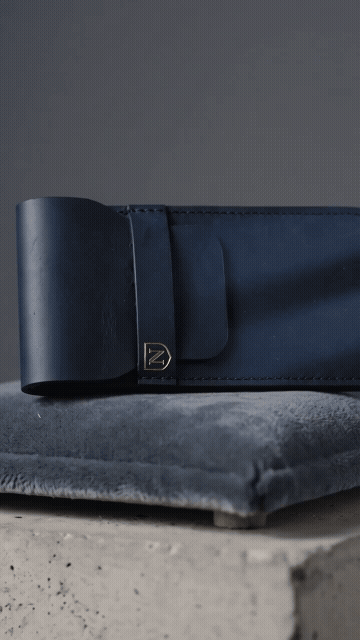 Noreti Utility leather pouch video (1).gif
