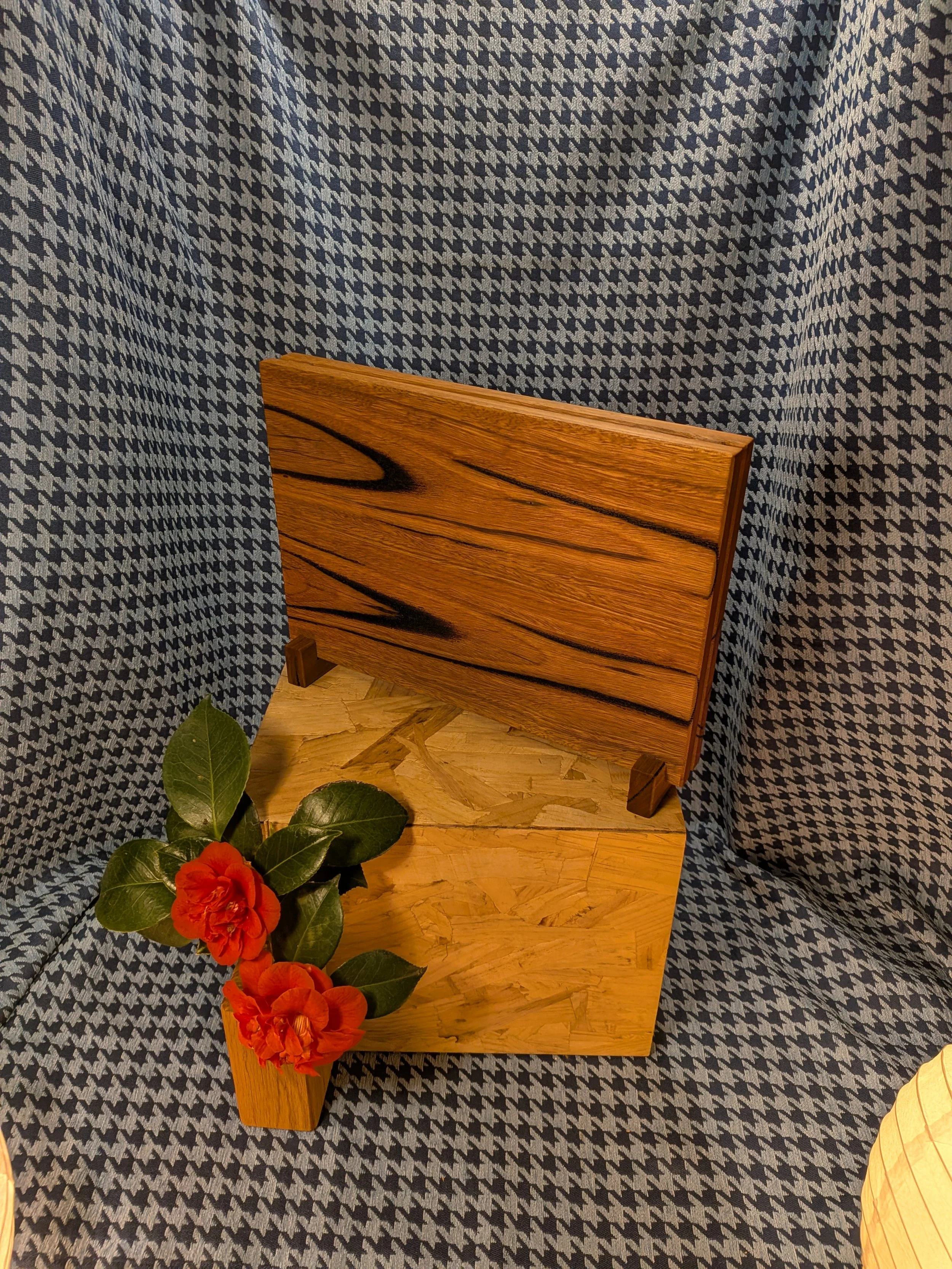 The Thylacine - Spotted Gum Knife Block